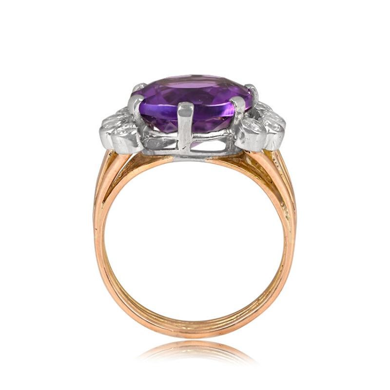 Vintage 5.00ct Round Cut Natural Amethyst Cocktail Ring, 18k Yellow Gold  In Excellent Condition For Sale In New York, NY