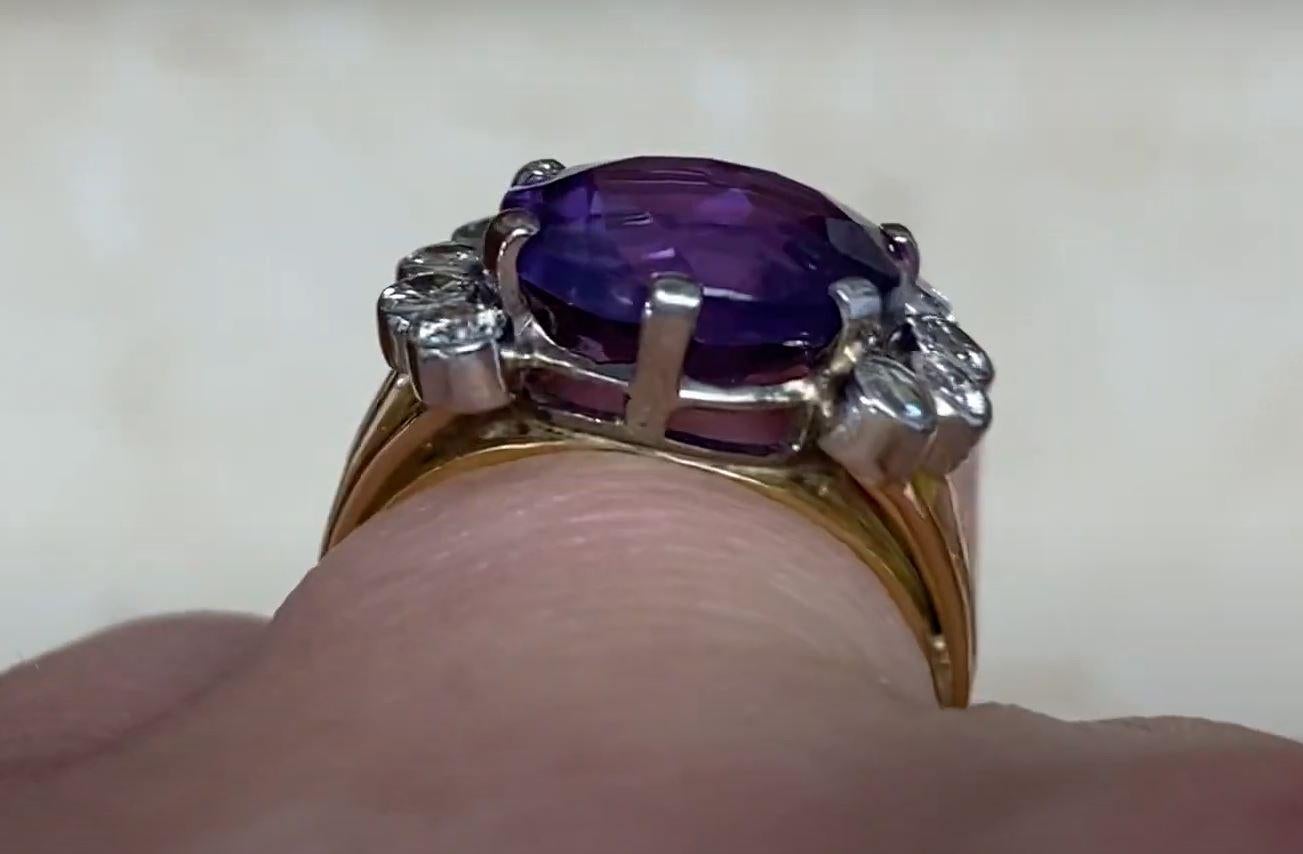 Vintage 5.00ct Round Cut Natural Amethyst Cocktail Ring, 18k Yellow Gold  For Sale 3