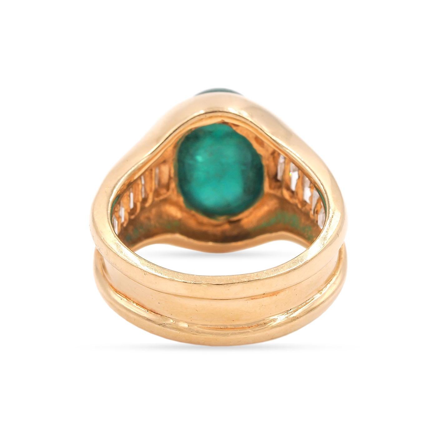 Vintage 5.04 Carat Cabochon Emerald & Baguette Cut Diamond Ring In Excellent Condition For Sale In Los Angeles, CA