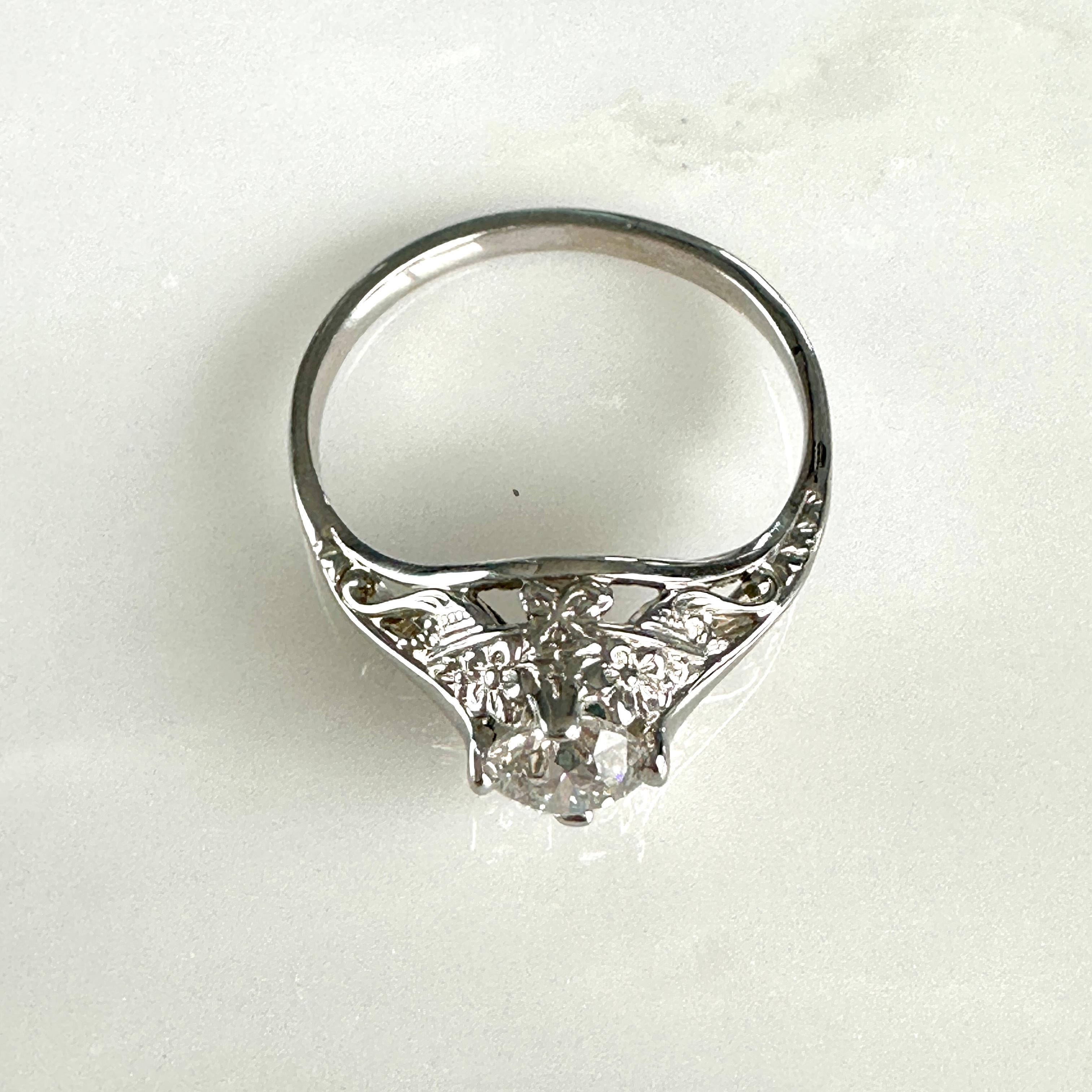 Vintage .50 Carat Diamond 14k Gold Filigree Ring For Sale 8