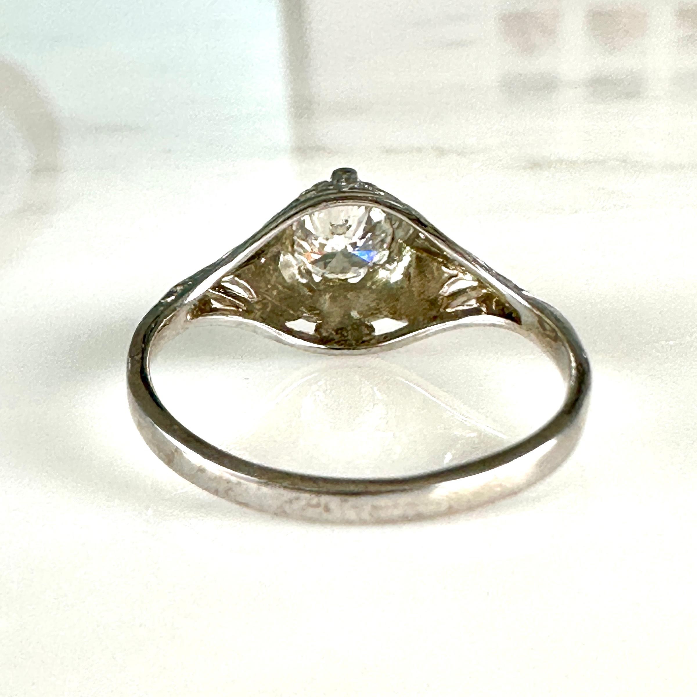 Vintage .50 Carat Diamond 14k Gold Filigree Ring For Sale 9