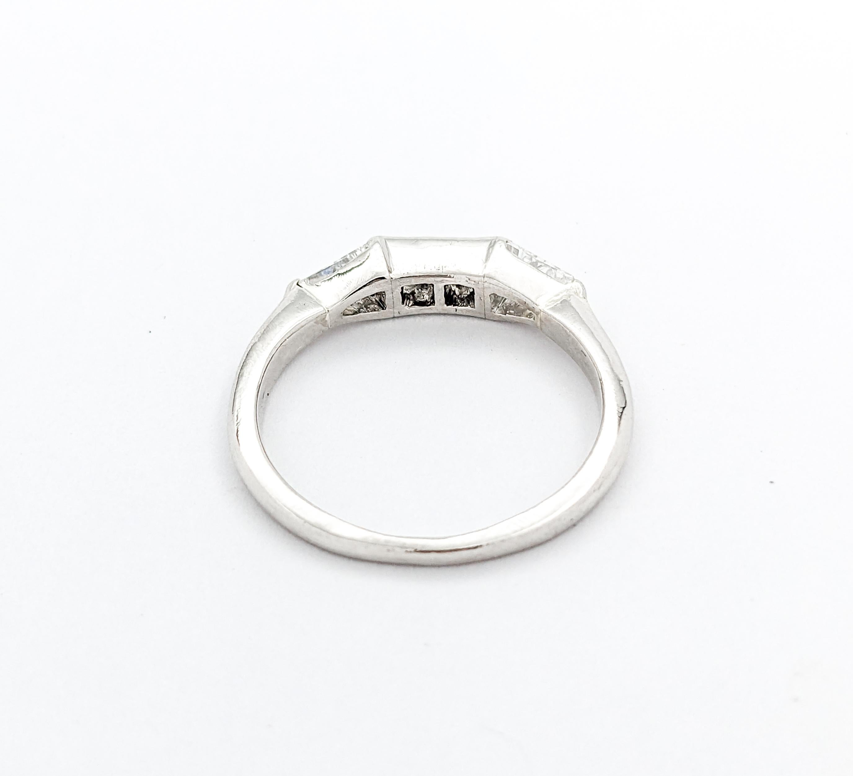 Vintage .50ctw Diamond Ring In Platinum For Sale 1
