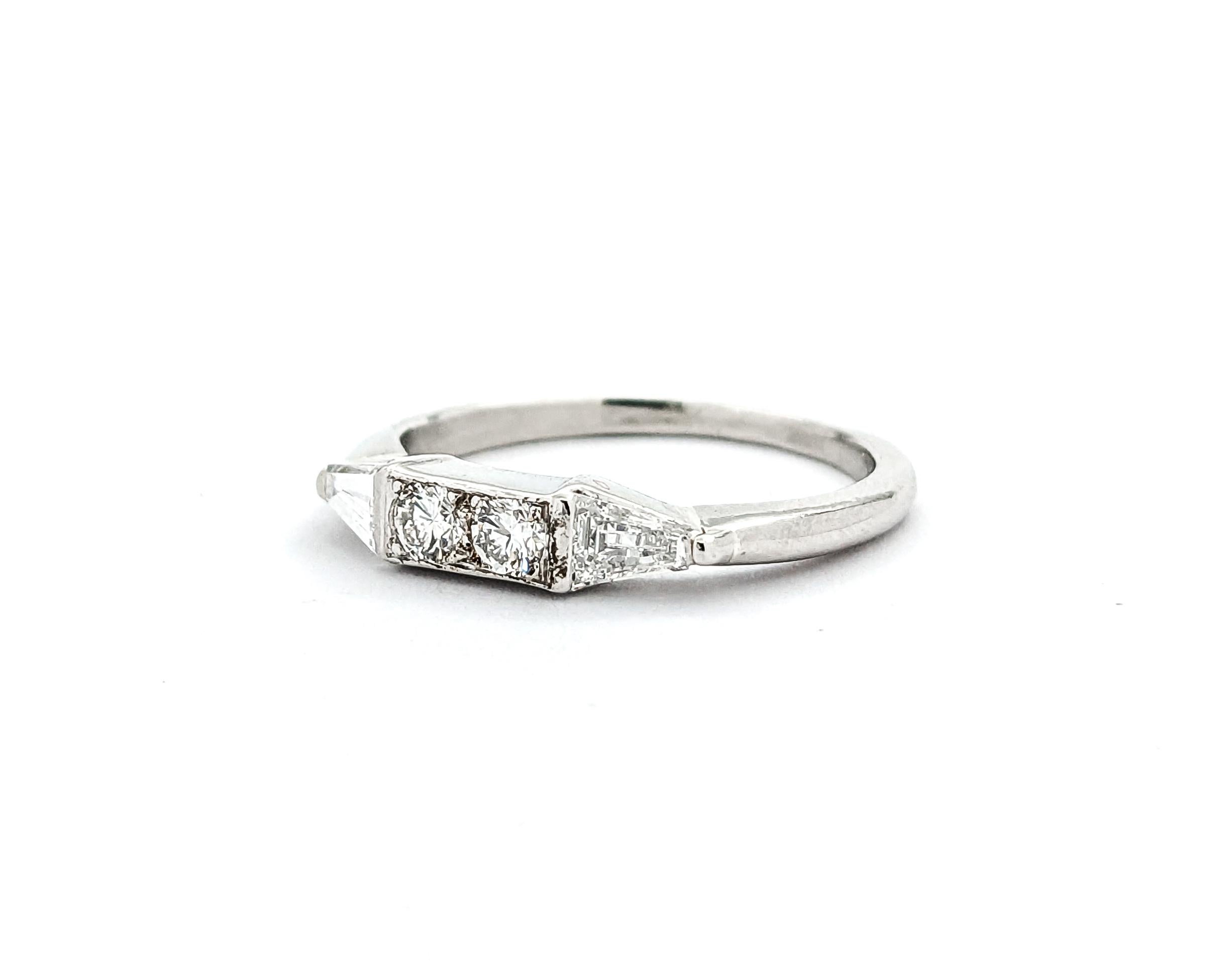 Vintage .50ctw Diamond Ring In Platinum For Sale 3