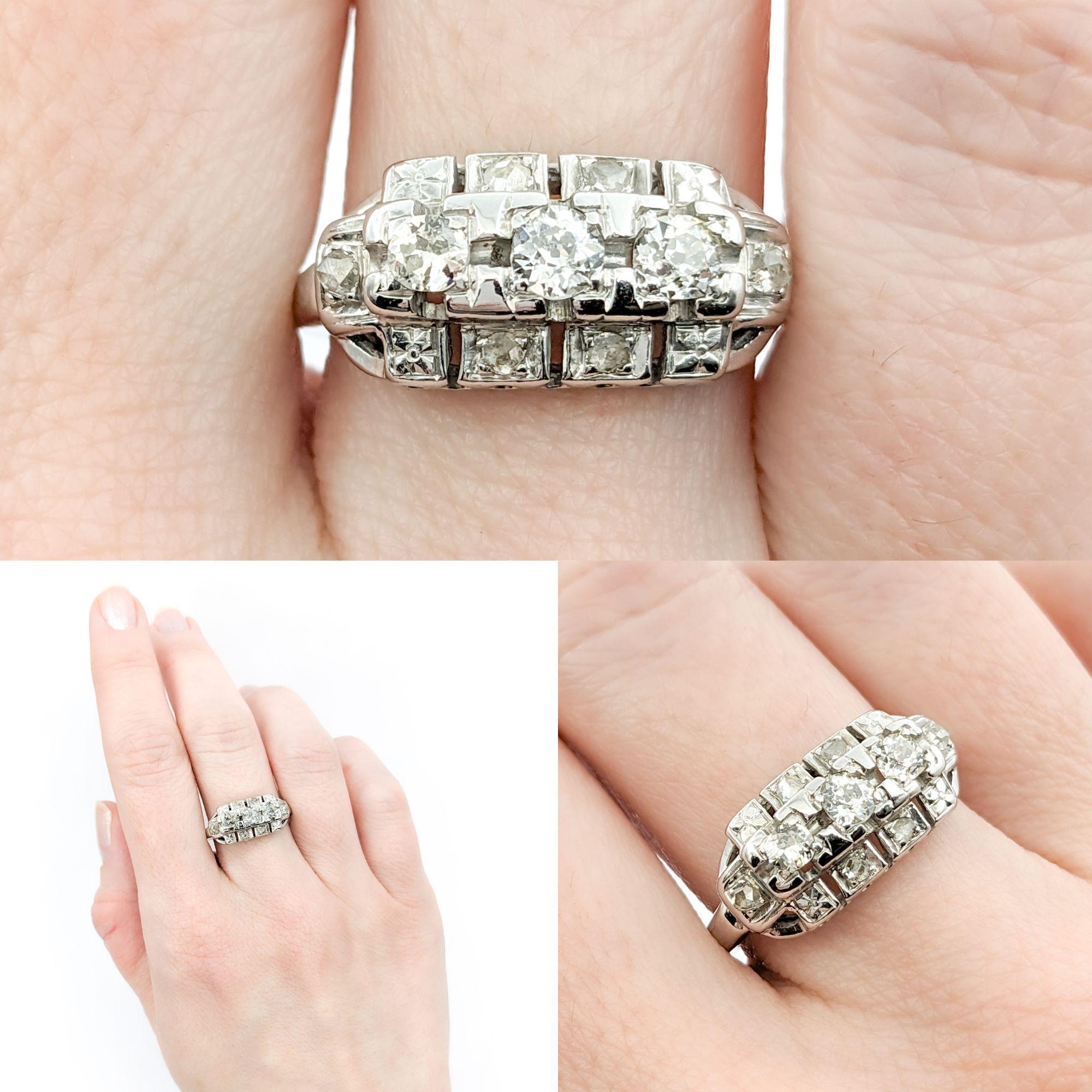 Vintage .50ctw Old Mine Cut Diamond Ring In White Gold


This exquisite Vintage Ring, masterfully crafted in 14kt white gold, is a testament to timeless elegance. It showcases a stunning centerpiece of .50ctw old mine cut diamonds, boasting I