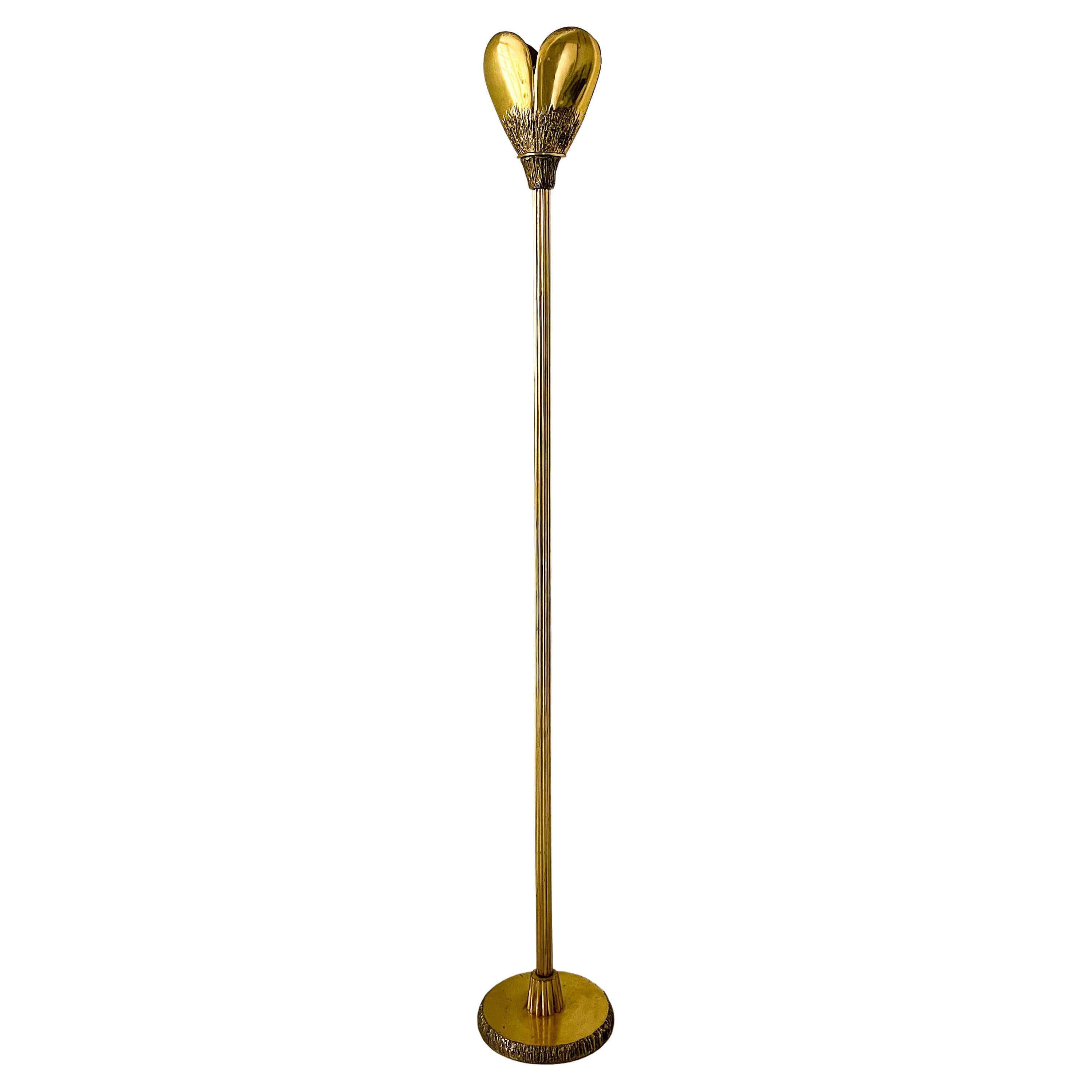 Vintage 50s Italian brass sculptural floor lamp, heart shaped shade, bark  finish For Sale at 1stDibs
