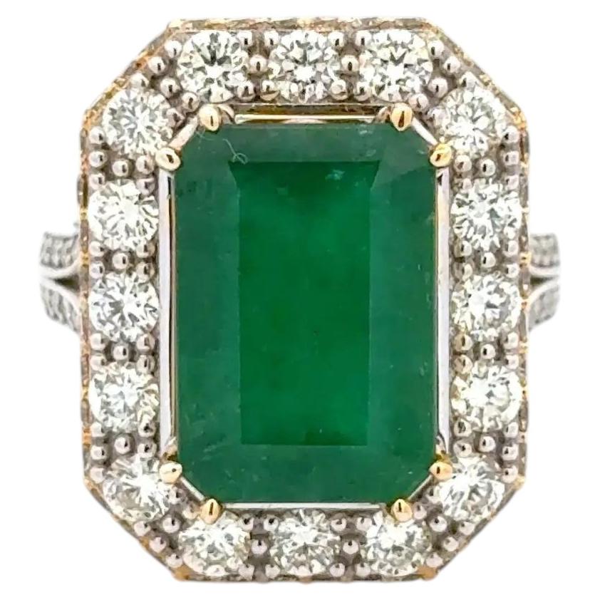 Vintage 5.12 Carat Emerald GIA and Diamond 2-Tone Gold Cocktail Ring For Sale