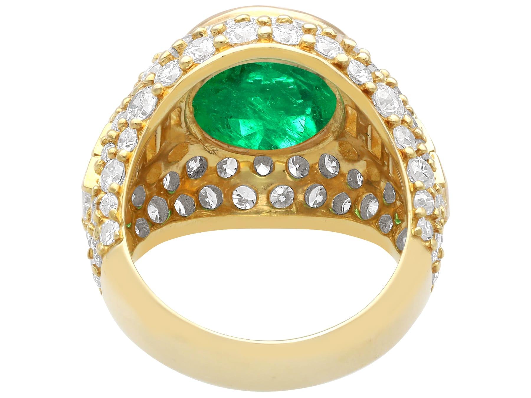 Women's or Men's Vintage 5.12ct Colombian Emerald and 3.45ct Diamond, 18ct Yellow Gold Dress Ring For Sale
