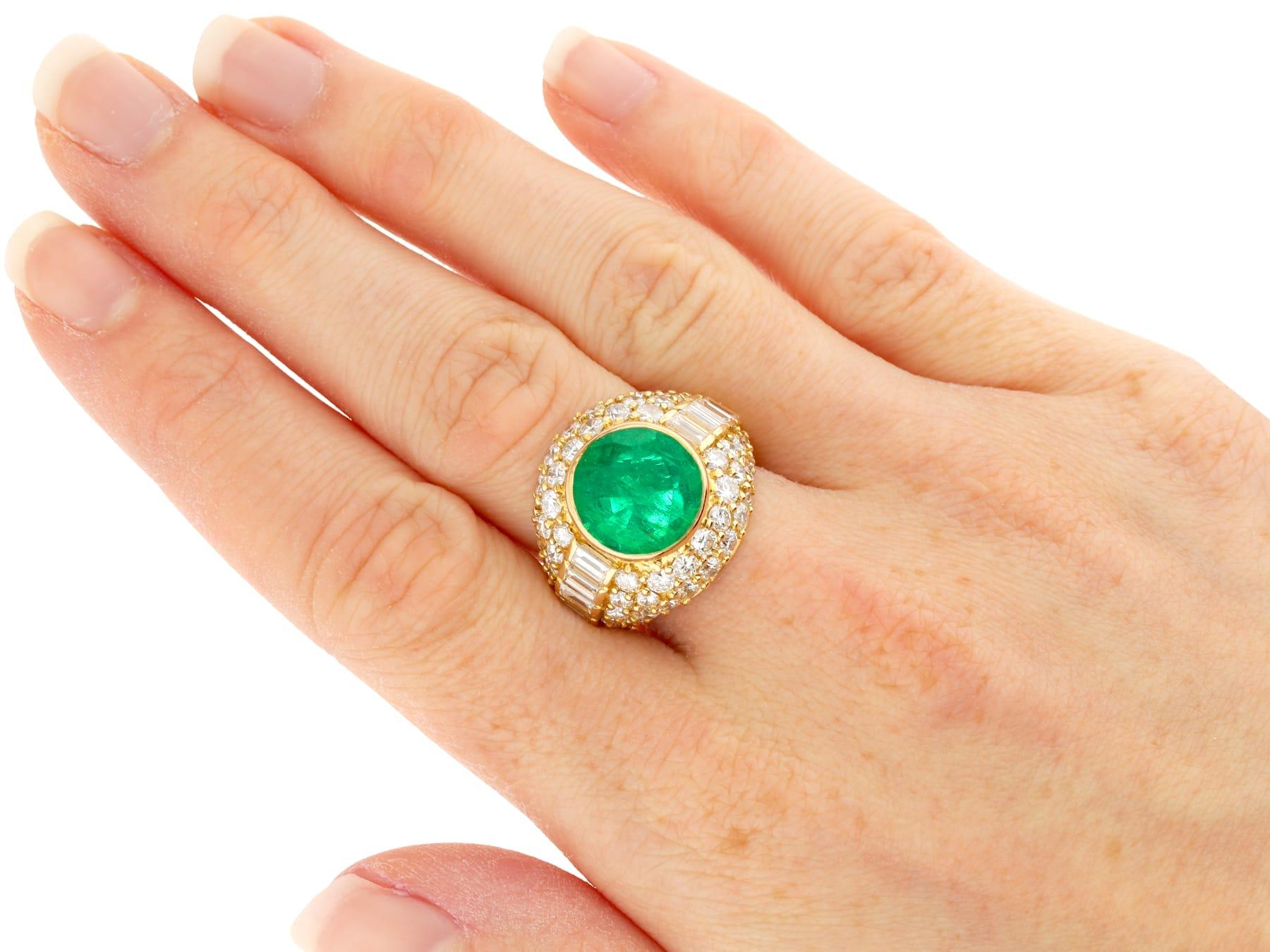 Vintage 5.12ct Colombian Emerald and 3.45ct Diamond, 18ct Yellow Gold Dress Ring For Sale 4