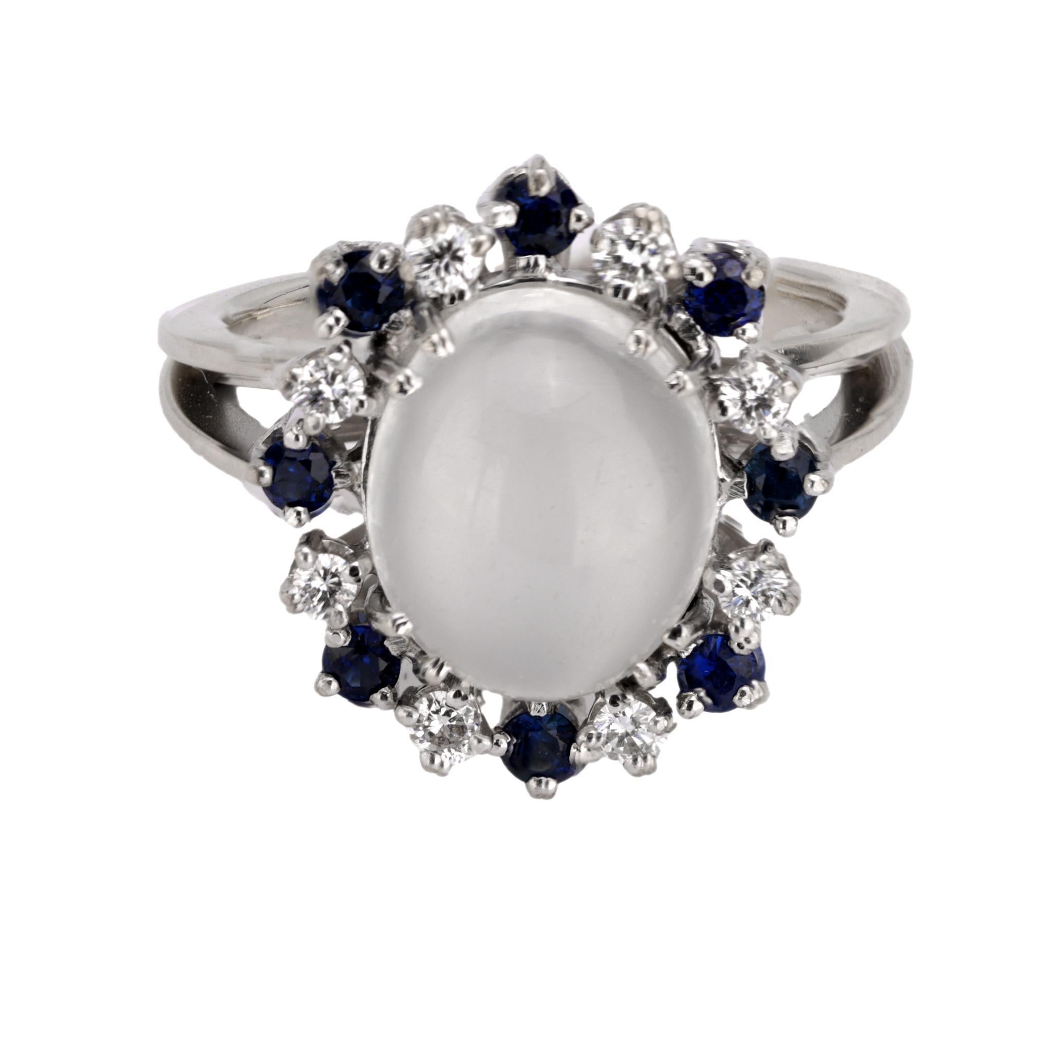 Modern Vintage 5.20 carat moonstone diamond sapphire 14k white gold cocktail ring For Sale