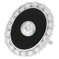 Bague vintage en or blanc avec onyx noir de 5,22 carats et diamants de 3,64 carats
