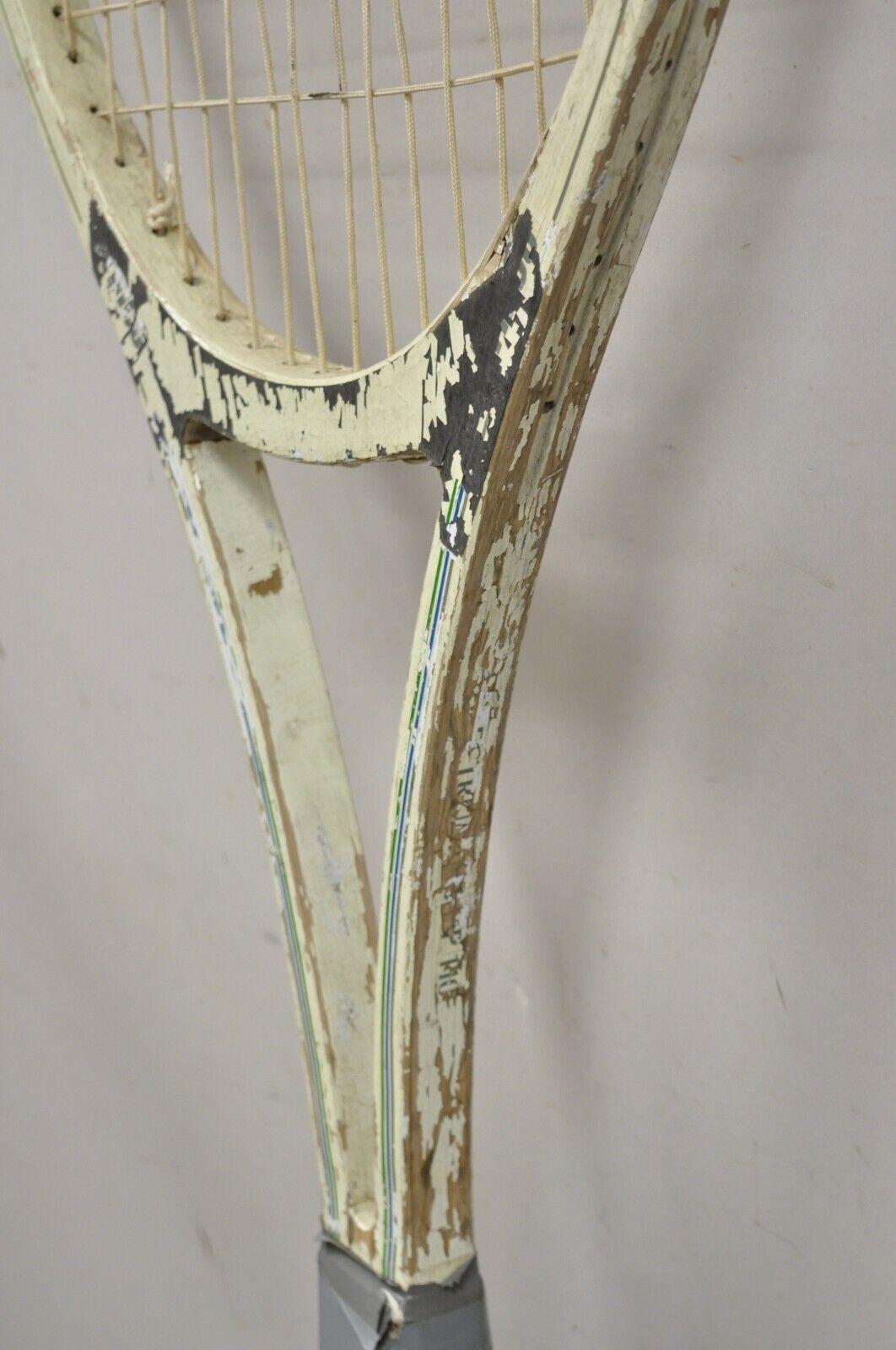 Vitrine de magasin de raquettes de tennis surdimensionnée Prince Pop Art en bois vintage de 135 cm en vente 1
