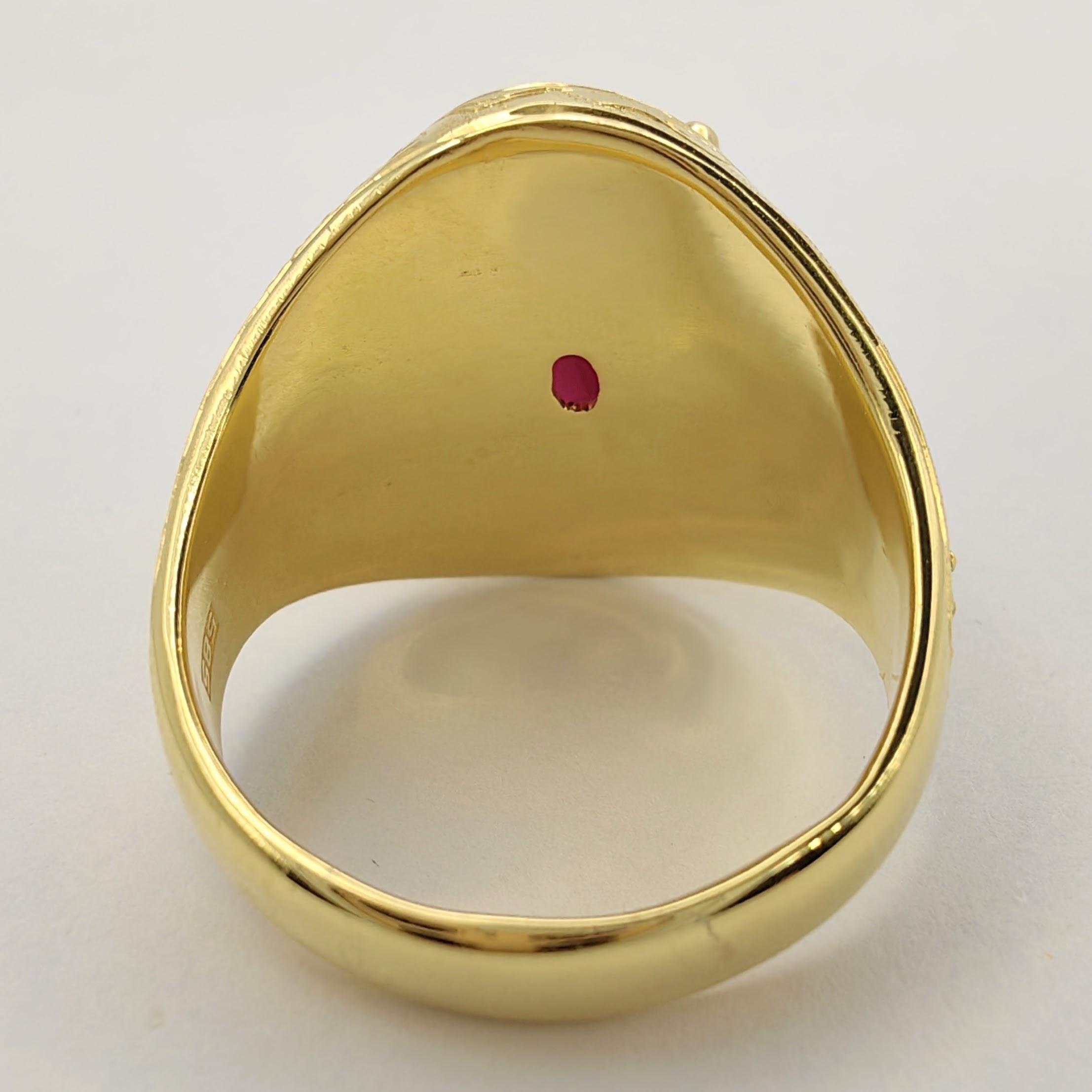 Vintage 5.32 Carat Oval-cut Rubellite Dragon & Phoenix Ring in 14K Yellow Gold In New Condition For Sale In Wan Chai District, HK
