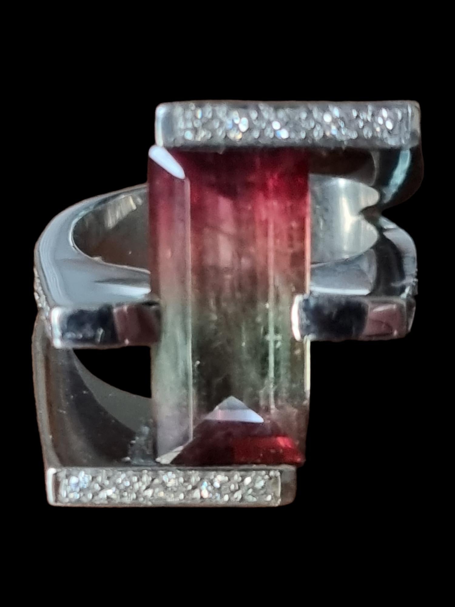 Contemporary Vintage 5.45 Carat Watermelon Tourmaline and Diamond 18K White Gold Ring For Sale