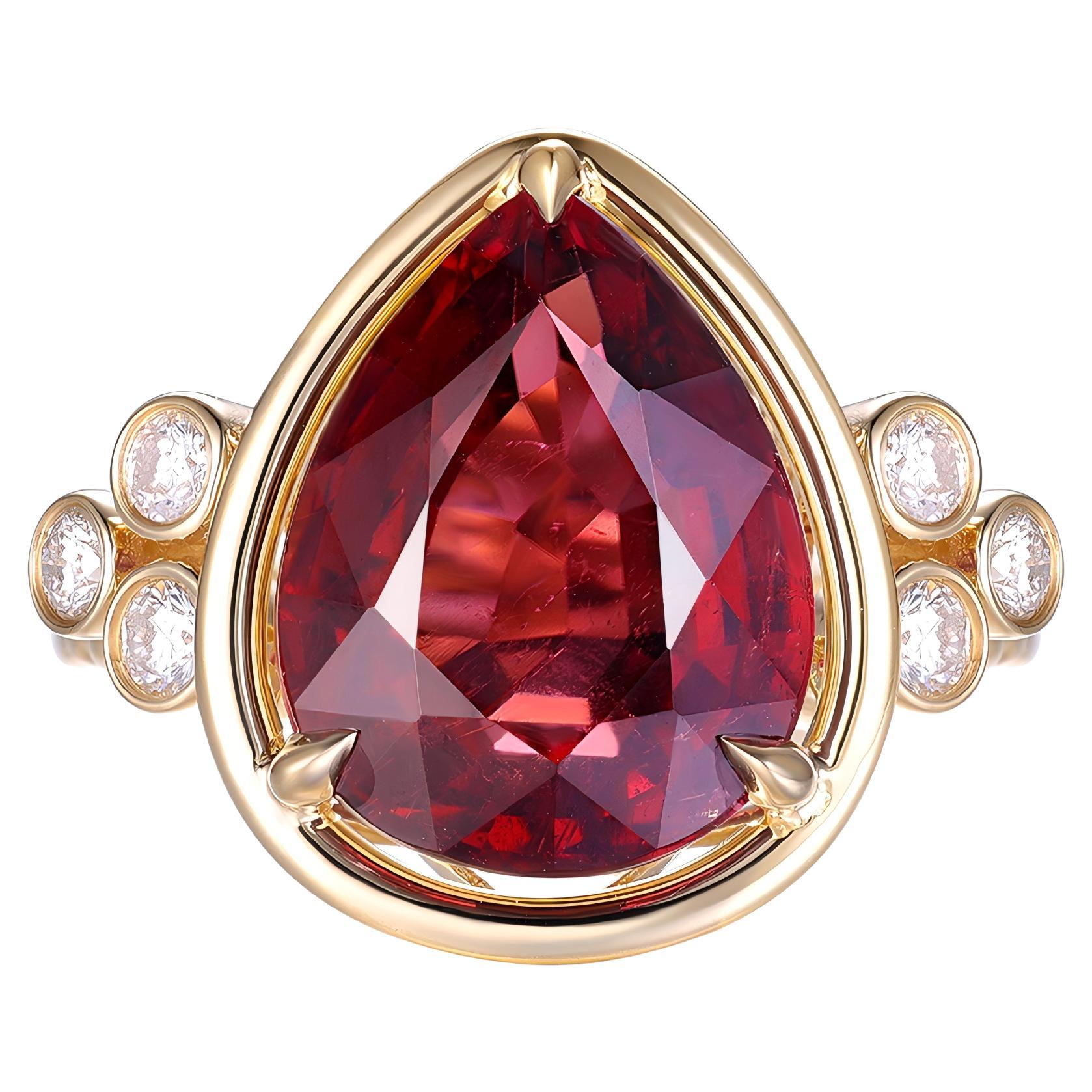Vintage 5.49 Carat Red Tourmaline Diamond Ring in 18 Karat Yellow Gold For Sale