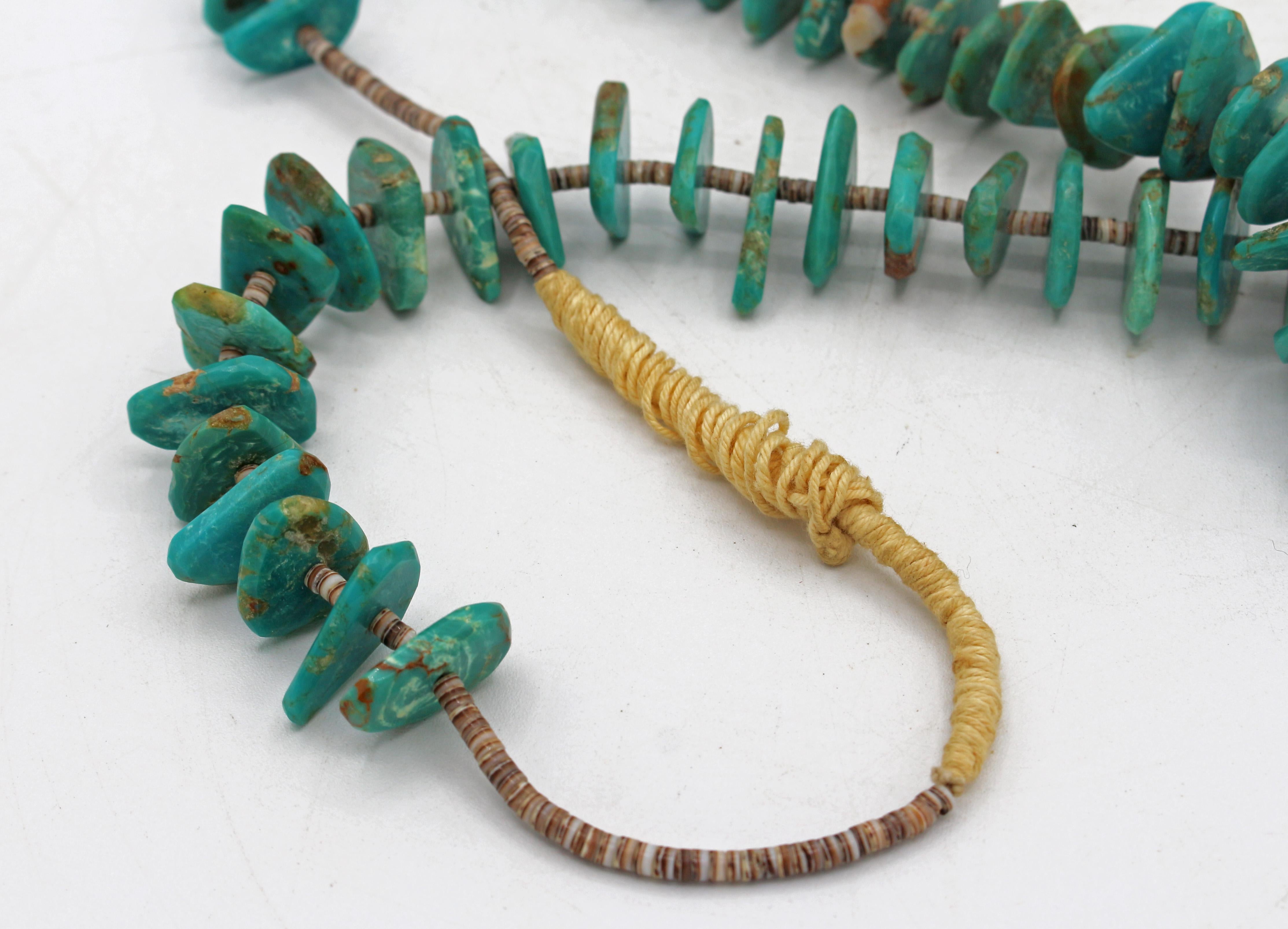 Américain Vintage 55 Stone Untreated Turquoise Nugget Necklace from the Kingman Mine en vente