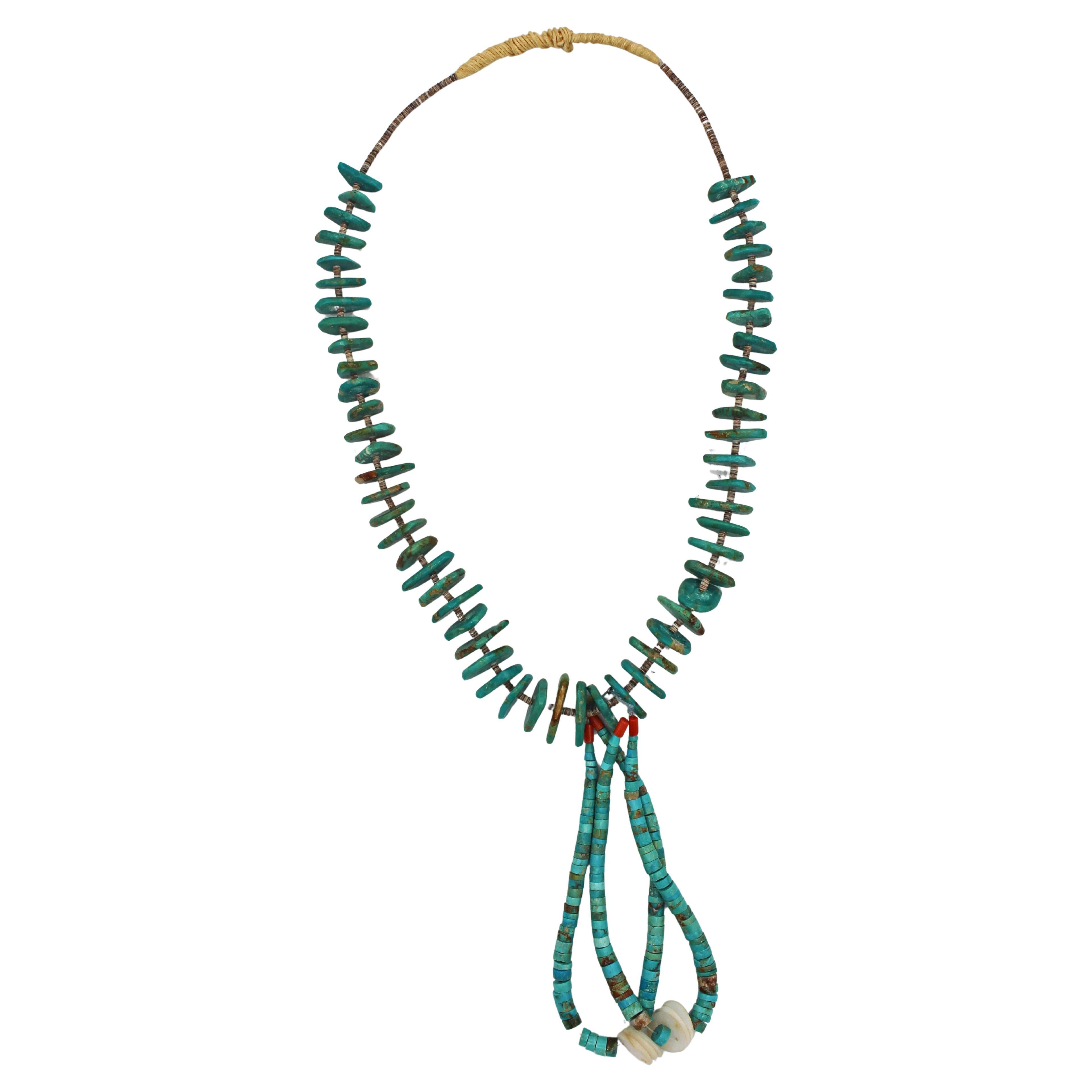 Vintage 55 Stone Untreated Turquoise Nugget Necklace from the Kingman Mine en vente