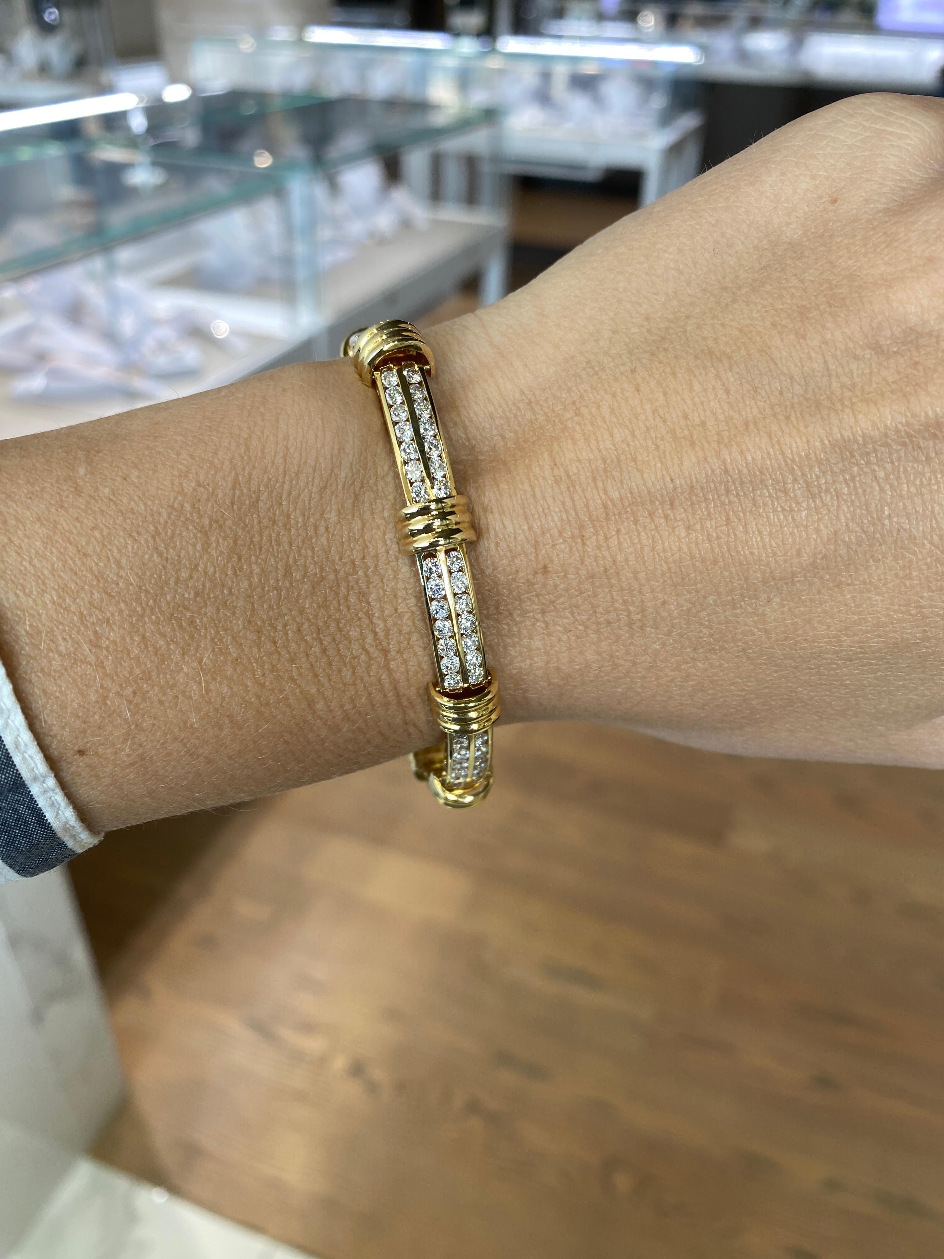 Armband aus 14 Karat Gelbgold mit 5,50 Karat Gesamtgewicht und zwei Reihen Diamanten 2
