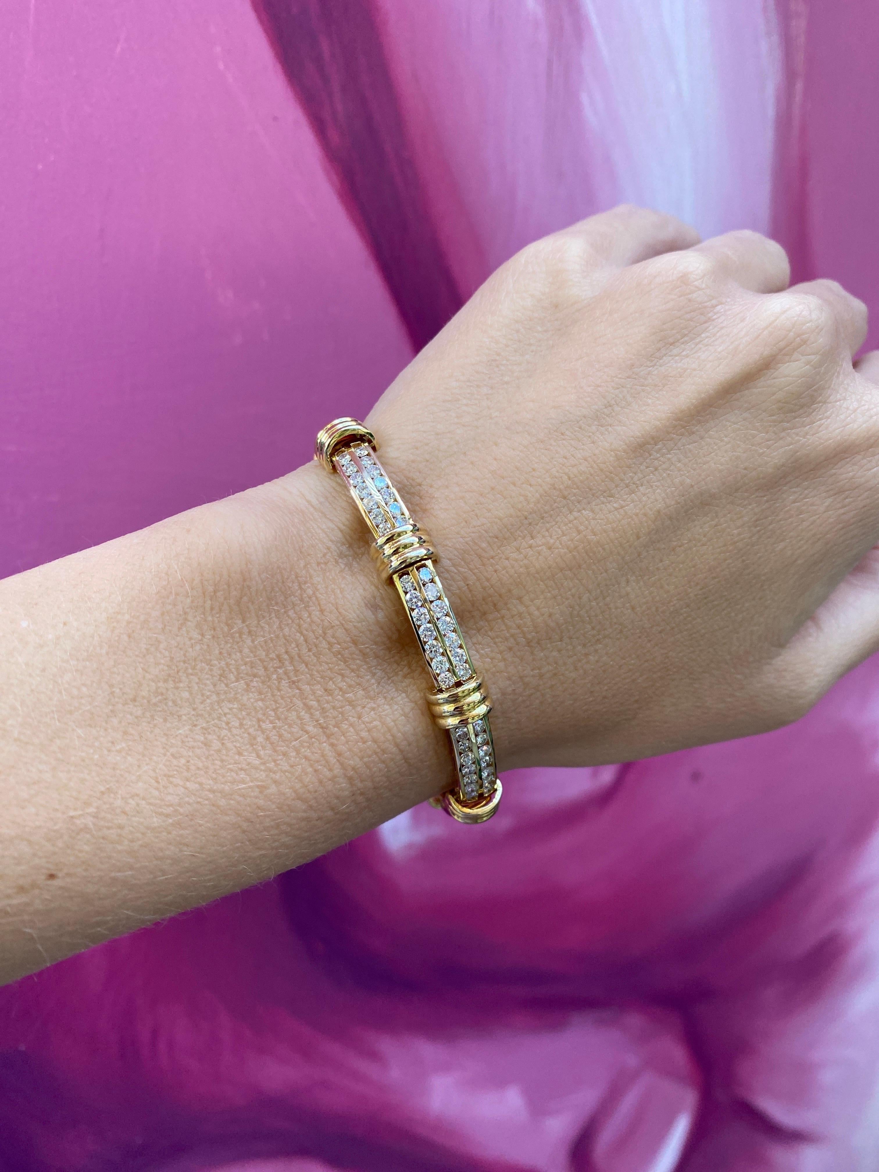Armband aus 14 Karat Gelbgold mit 5,50 Karat Gesamtgewicht und zwei Reihen Diamanten 4