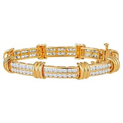 Armband aus 14 Karat Gelbgold mit 5,50 Karat Gesamtgewicht und zwei Reihen Diamanten