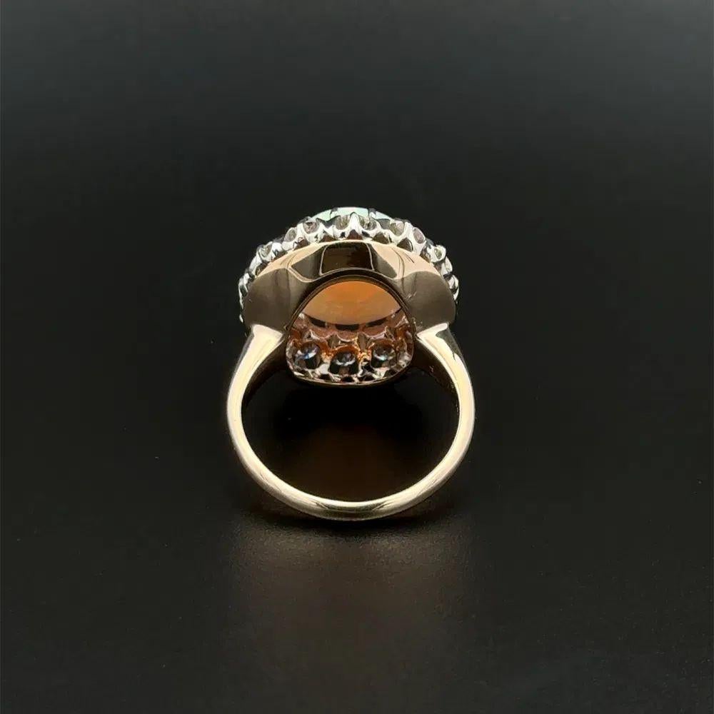 Anello da cocktail d'epoca in oro a 2 toni con opale bianco da 5,50 carati e diamante RBC In condizioni ottime in vendita a Montreal, QC