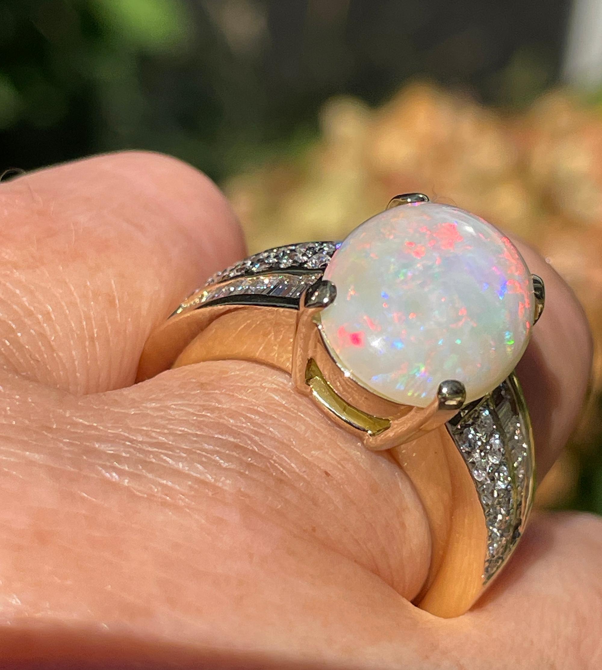 Vintage 5.54ctw Australian OPAL & Round Baguette Diamond 14k Yellow Gold Ring For Sale 6