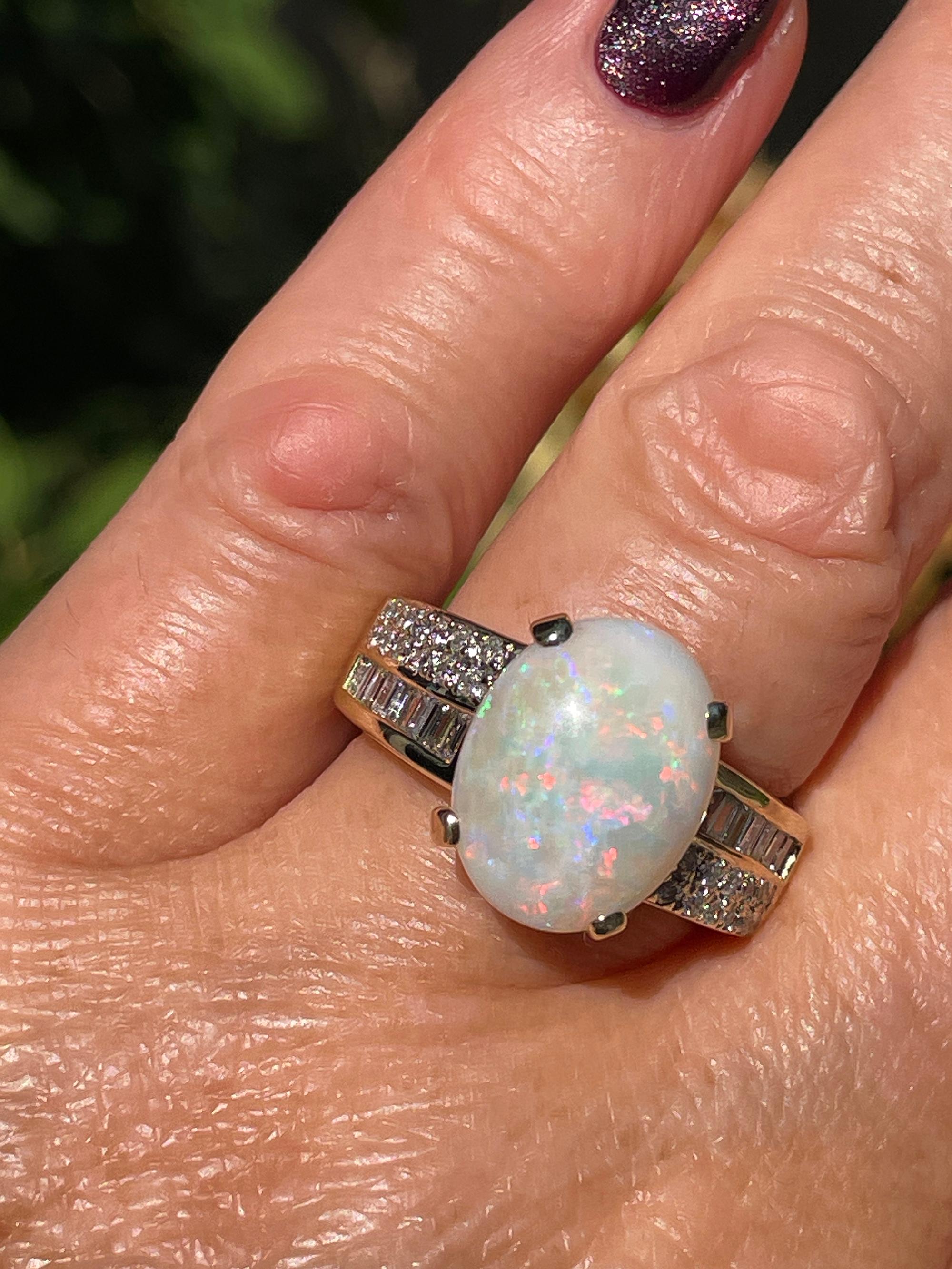 Vintage 5.54ctw Australian OPAL & Round Baguette Diamond 14k Yellow Gold Ring For Sale 8