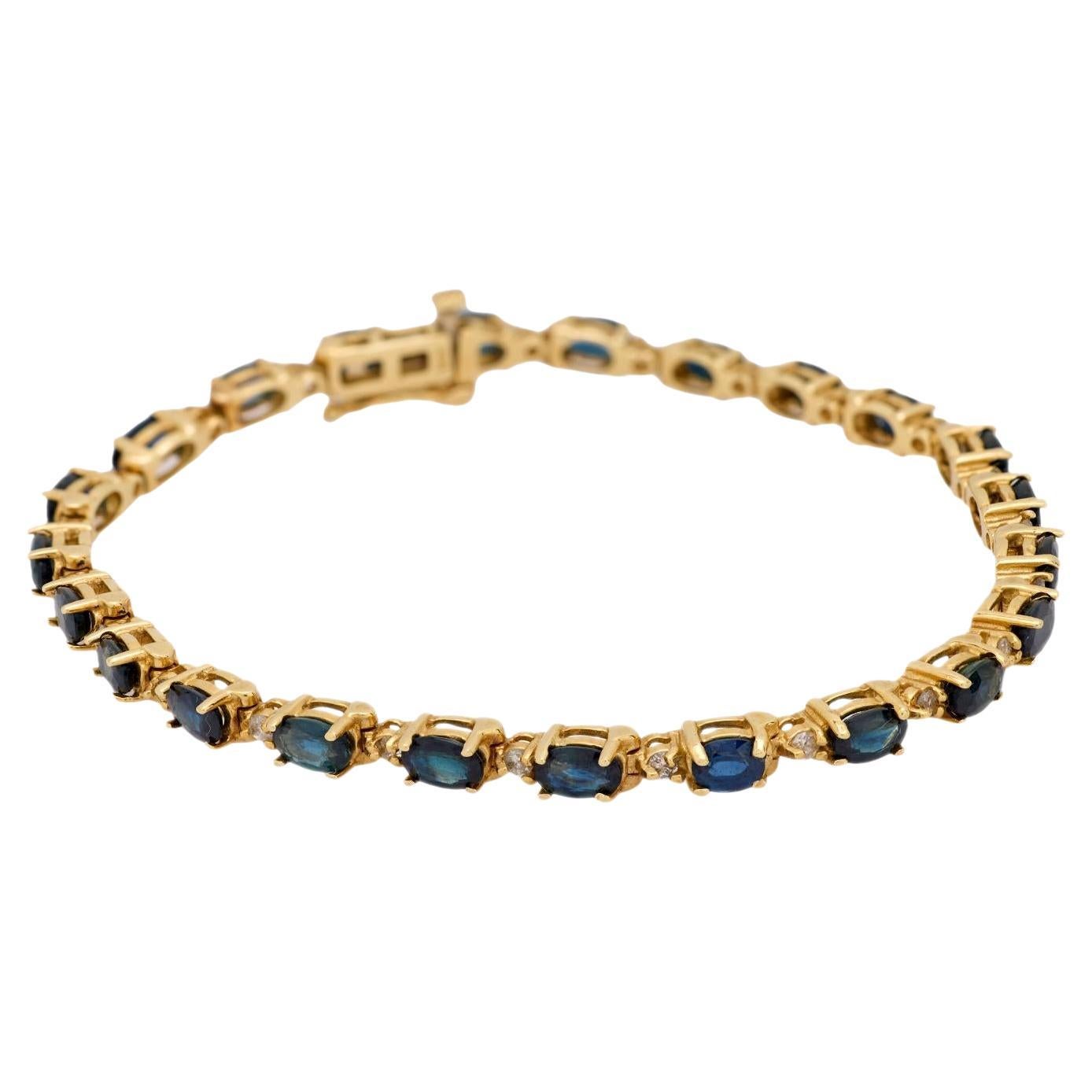 Vintage 5.55 carat total weight sapphire diamond 14k yellow gold bracelet For Sale