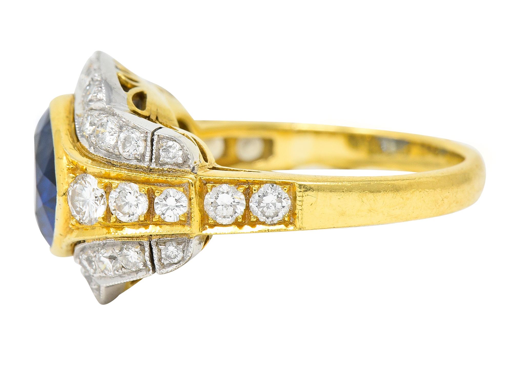 Women's or Men's Vintage 5.71 Carats Ceylon Sapphire Diamond 18 Karat Two-Tone Gold Gemstone Ring