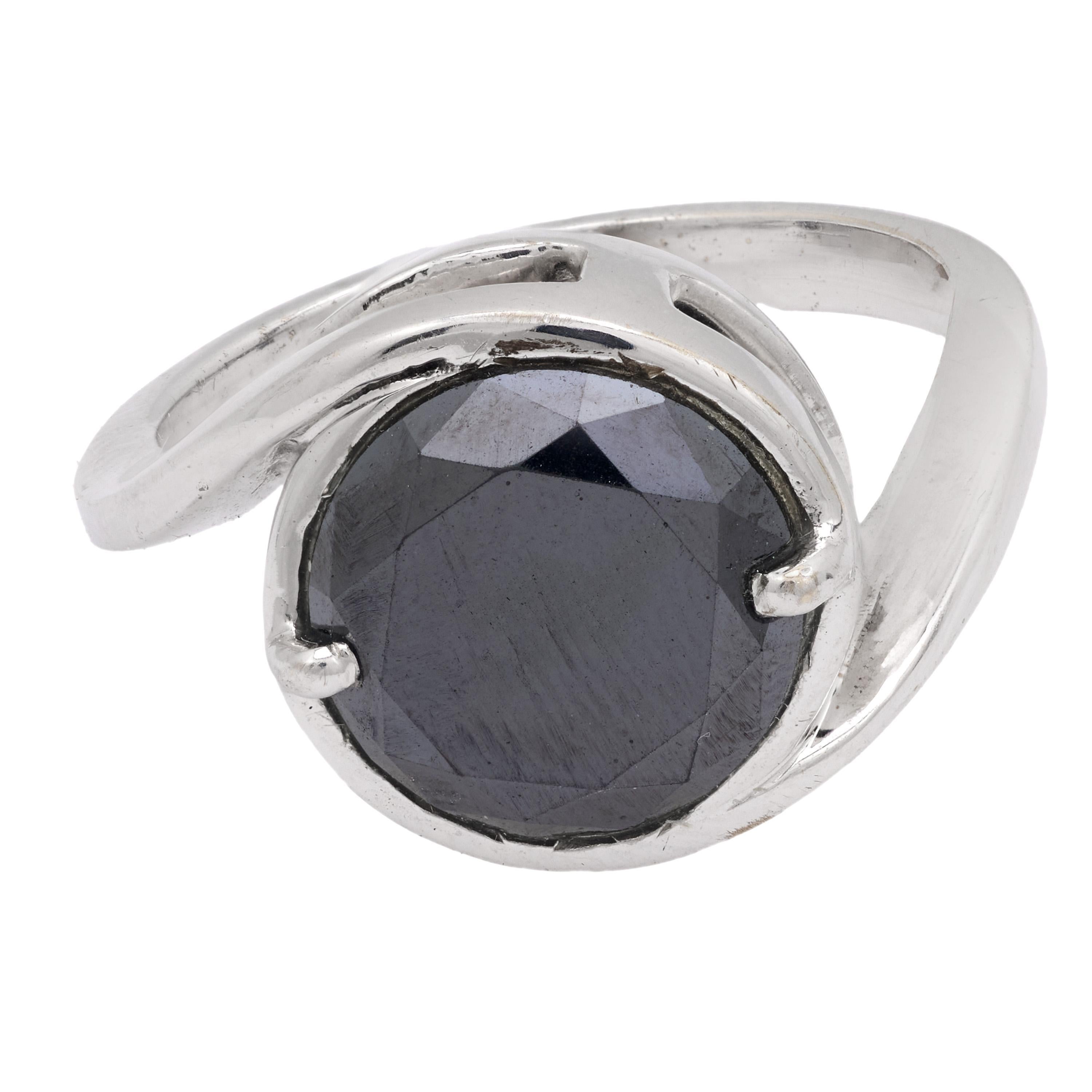 Moderno Anello vintage con diamante nero da 5,80 carati in oro bianco 14k in vendita
