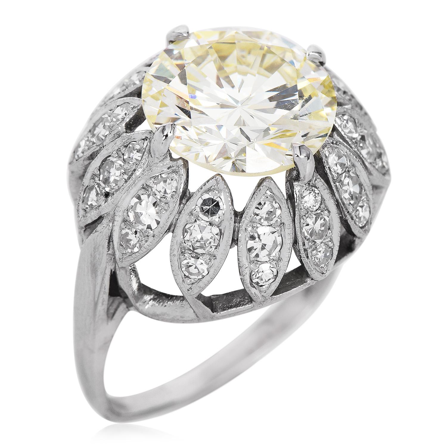 Round Cut Vintage 5.81 Ct Diamond 18K White Gold Floral Cocktail Engagement Ring For Sale