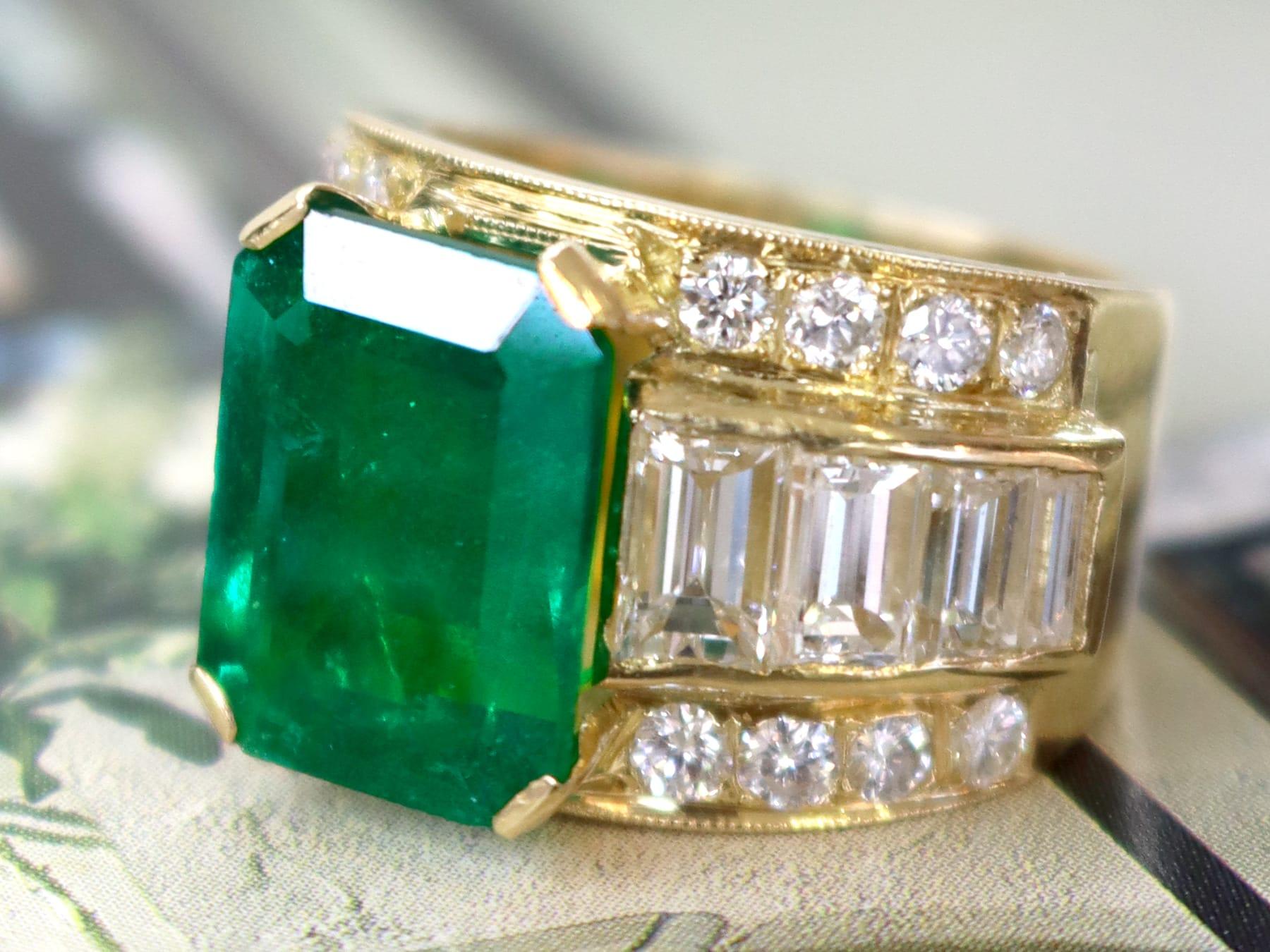 A stunning, fine and impressive, vintage 1990's 5.95 carat emerald cut emerald and 3.20 carat diamond, 18 karat yellow gold dress ring; part of our diverse gemstone and emerald ring collections.

This stunning, fine and impressive vintage emerald