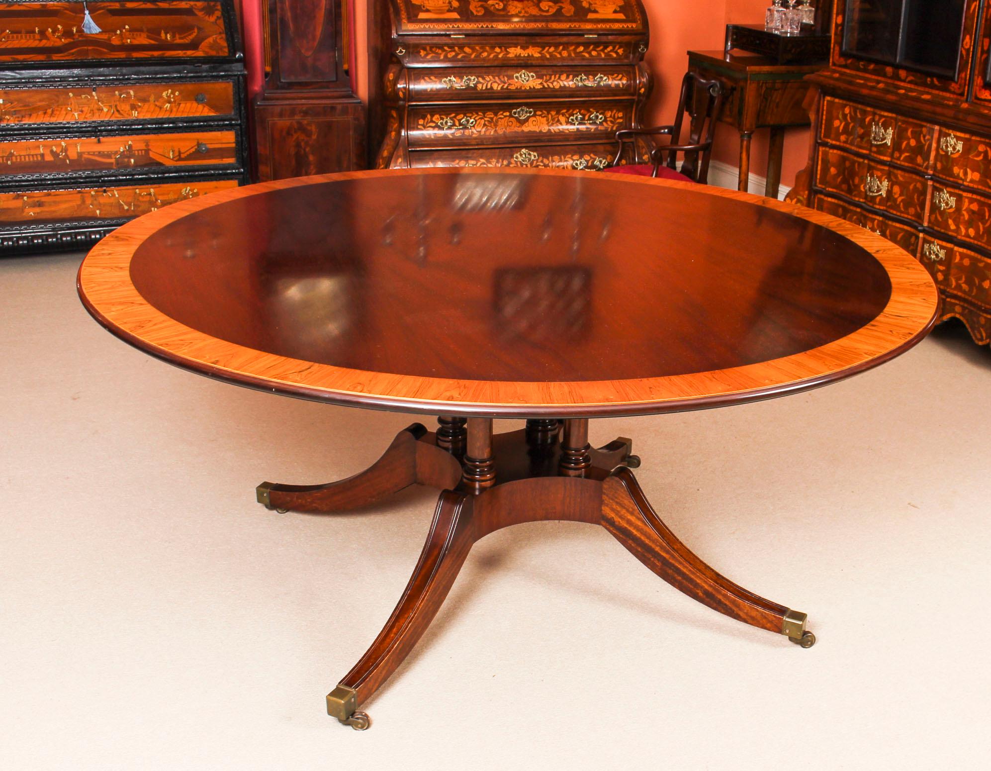 English Vintage Round Table by Millwood and 6 Dining Chairs, 20th Century