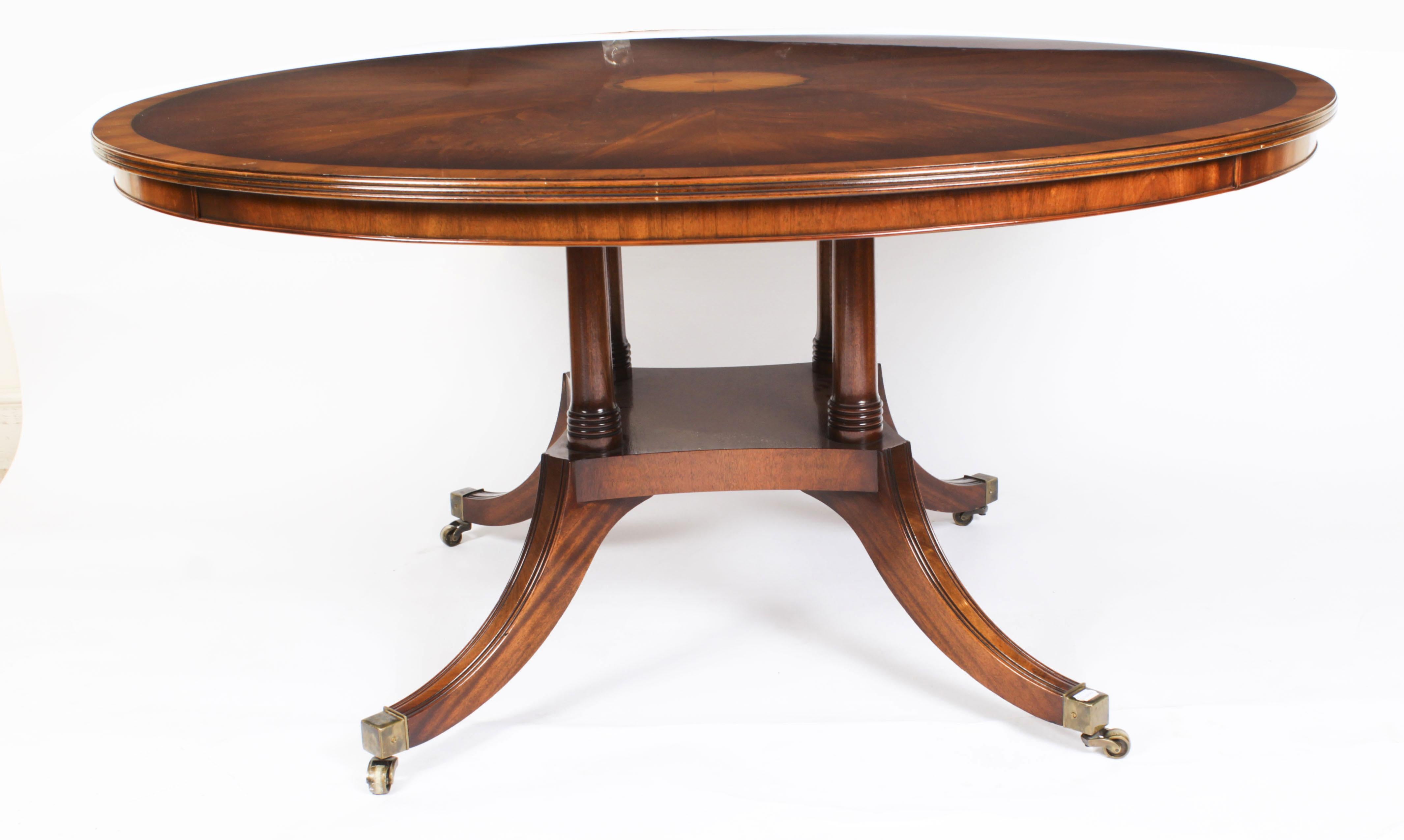 Vintage Walnut & Satinwood Banded Dining Table 20th Century 4