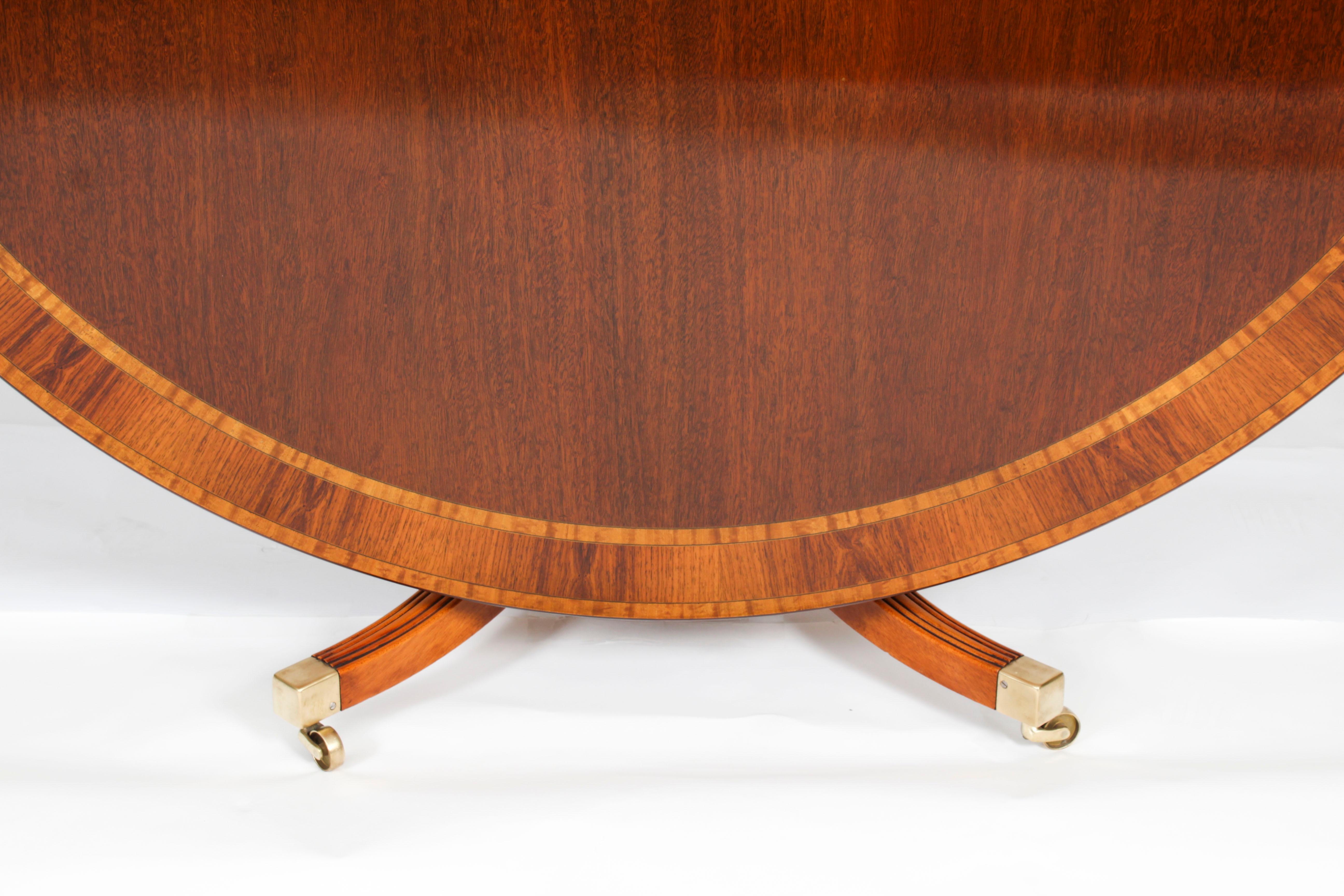 Table ronde et 6 chaises par William Tillman 20ème siècle en vente 5