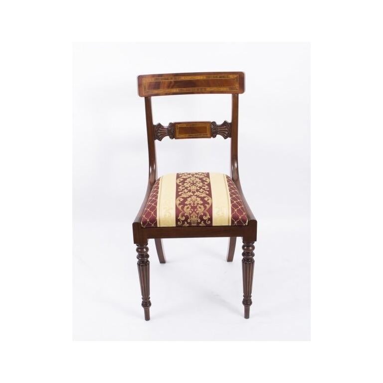 Table ronde et 6 chaises par William Tillman 20ème siècle en vente 11