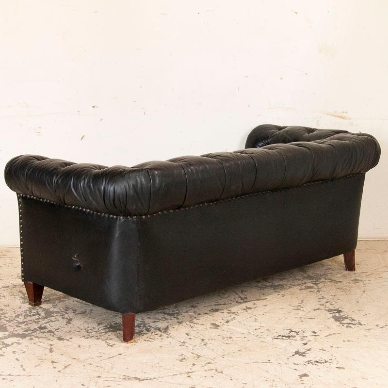 chesterfield style sofa