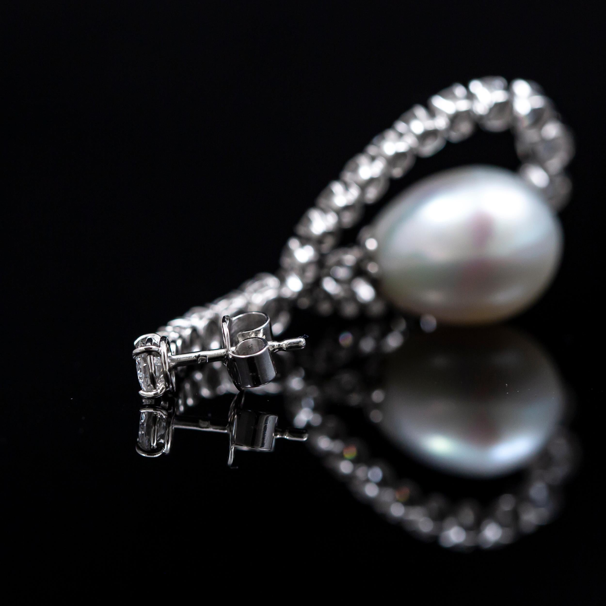 Vintage 6 Carat Diamond Cultured Pearl Drop Earrings White Gold 20th Century For Sale 6