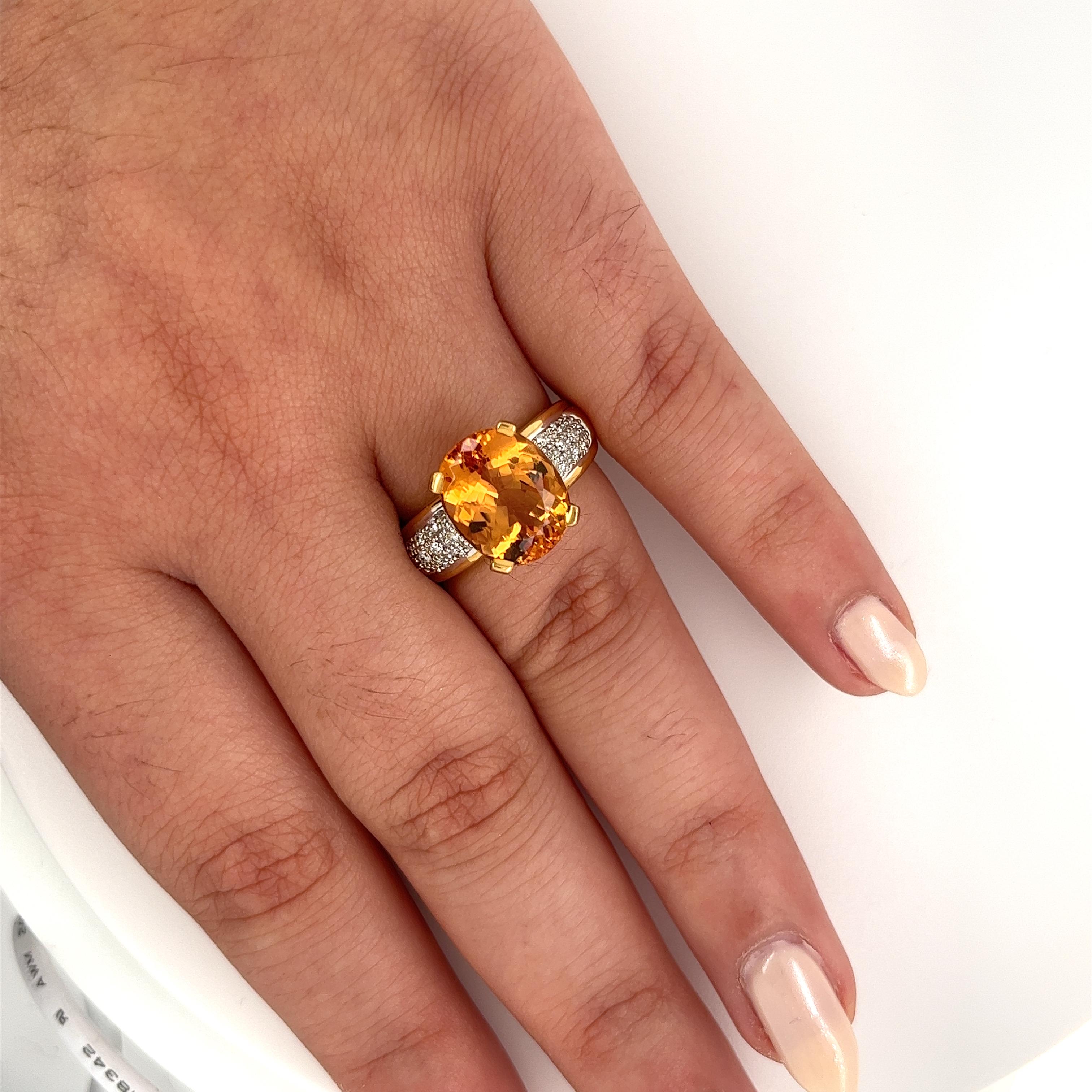 Art Deco Vintage 6 Carat Oval Cut Orange Topaz & Round Cut Diamond Ring in 18K Solid Gold For Sale