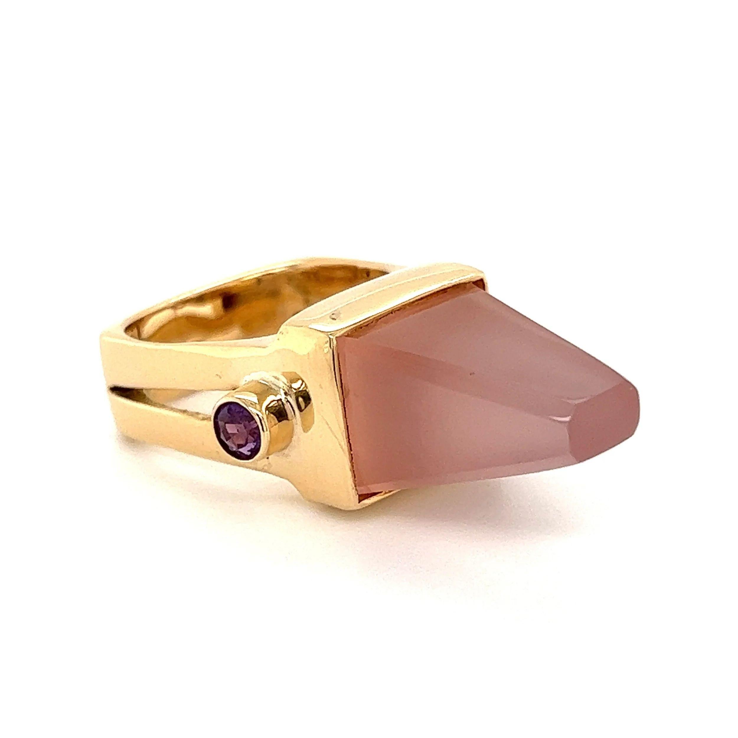 Mixed Cut Vintage 6 Carat Rose Quartz and Amethyst Gold Ring For Sale