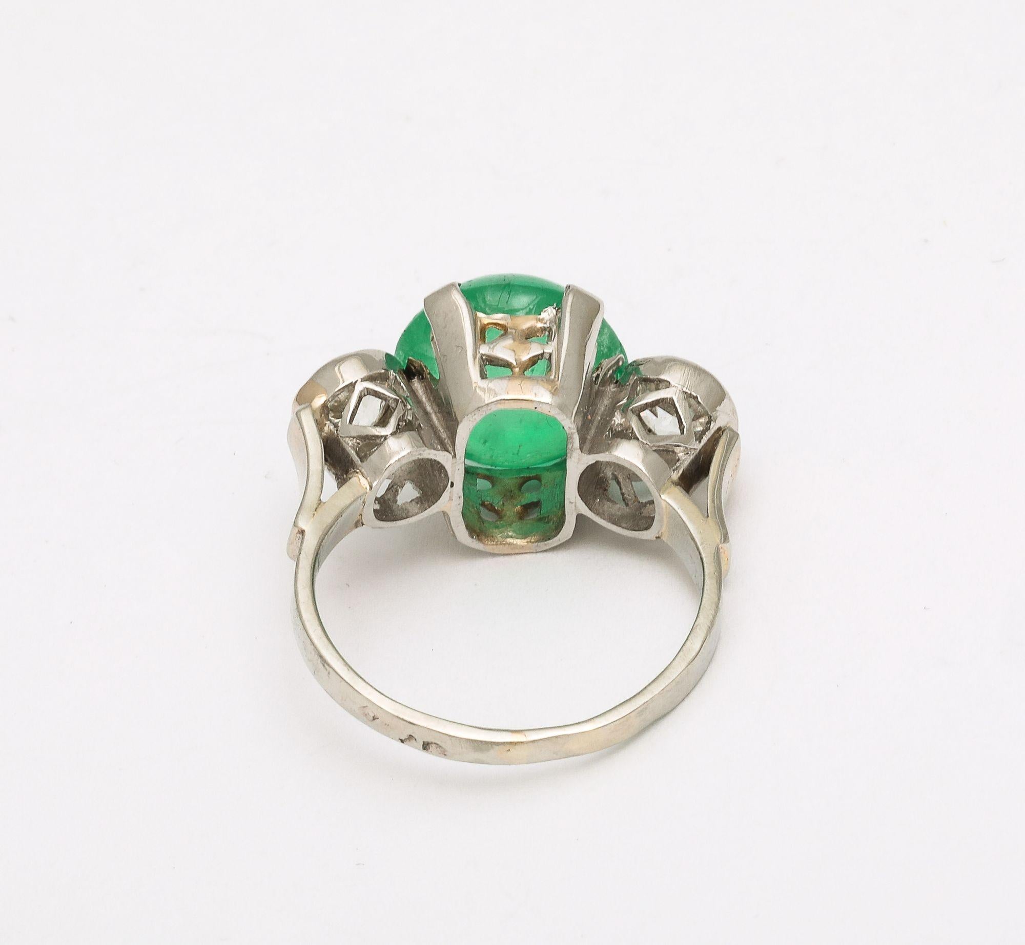 Art Deco 6 ct Fine Cabochon Emerald and Diamond Platinum Engagement  Ring For Sale 1