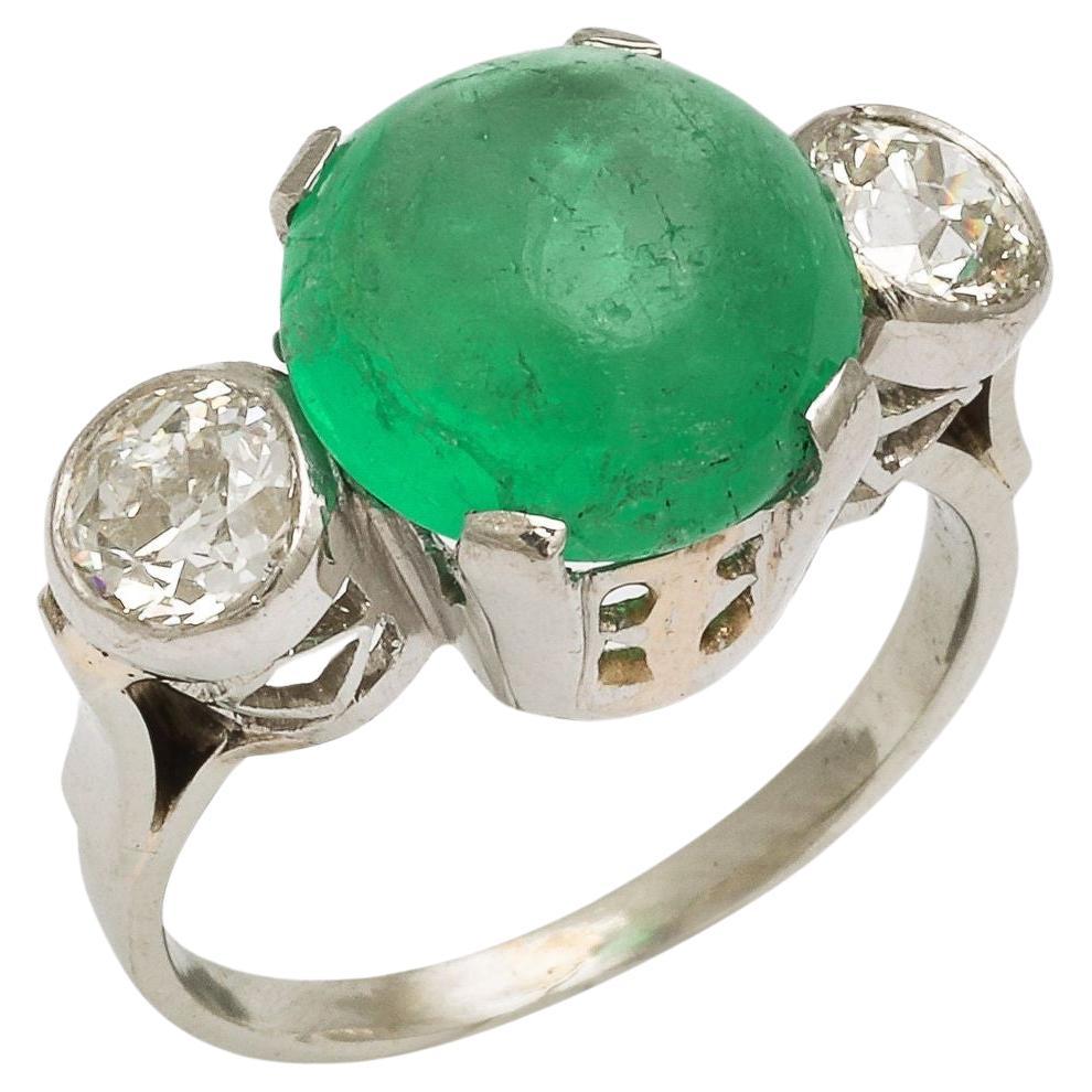 Art Deco 6 ct Fine Cabochon Emerald and Diamond Platinum Engagement  Ring For Sale