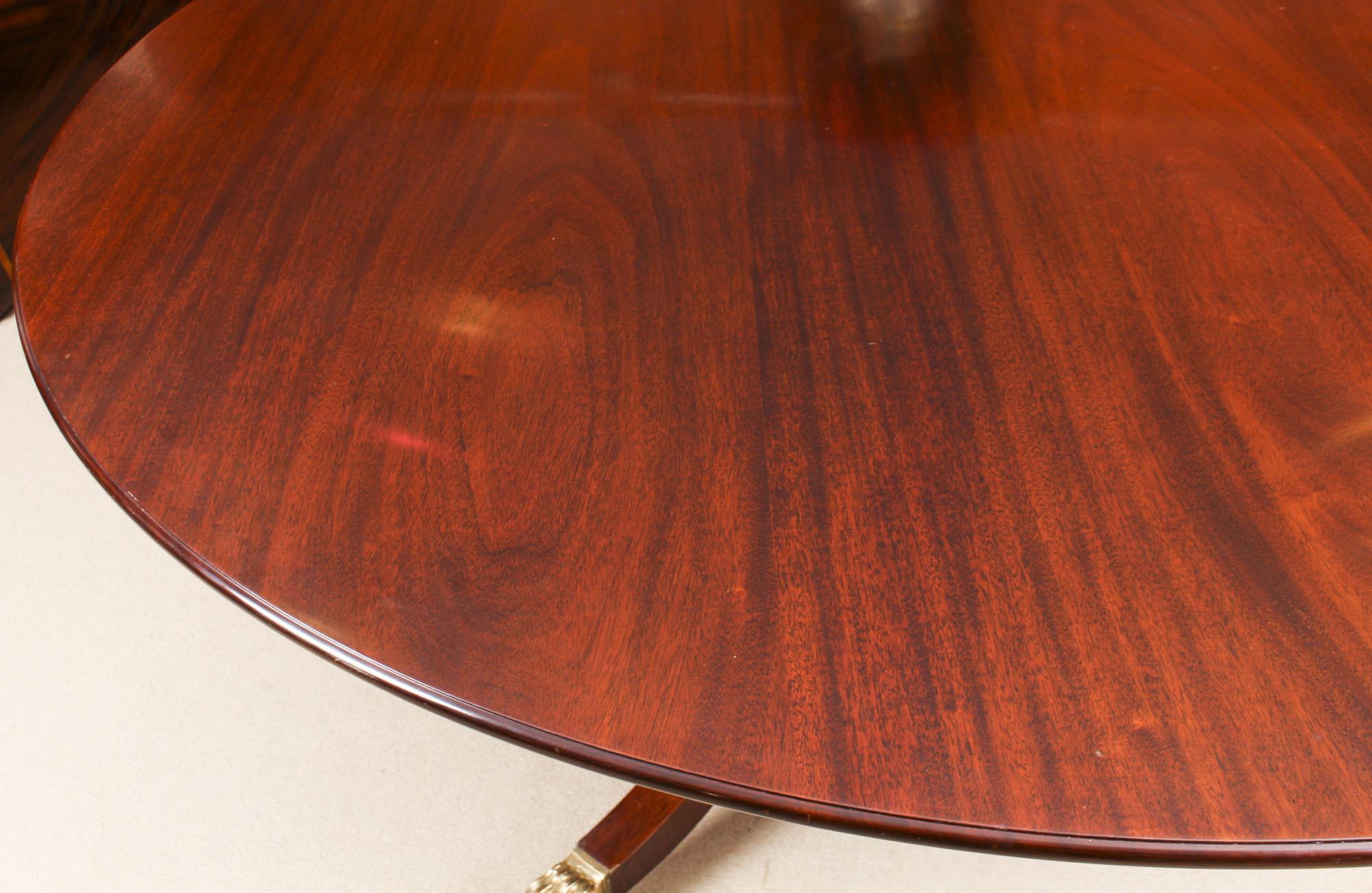 English Vintage Diam Dining Table by William Tillman, 20th Century For Sale