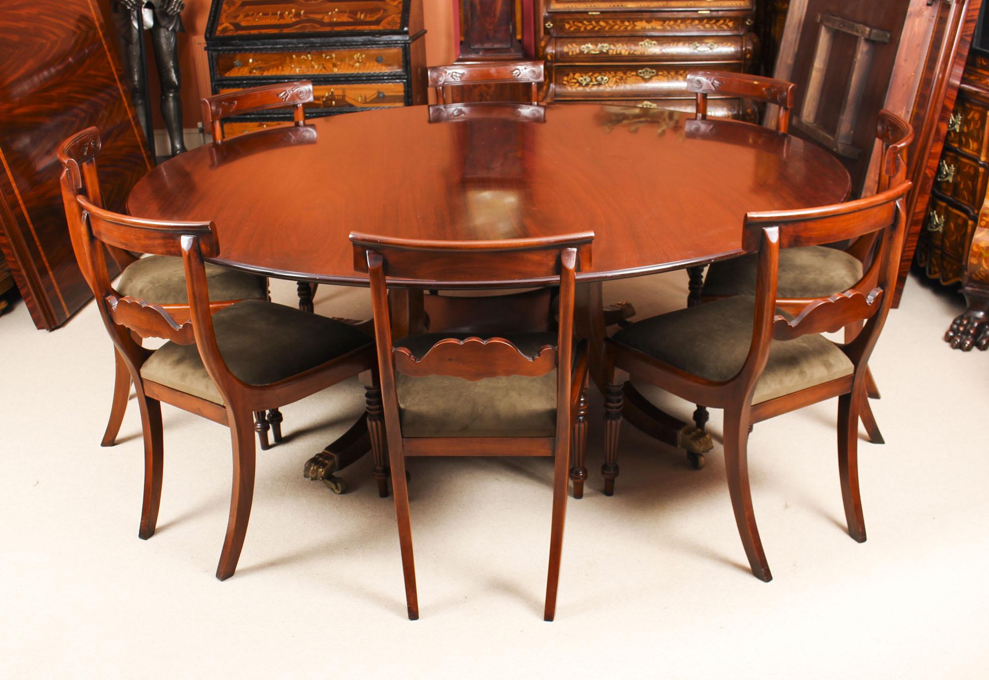 Vintage Diam Dining Table by William Tillman, 20th Century For Sale 1