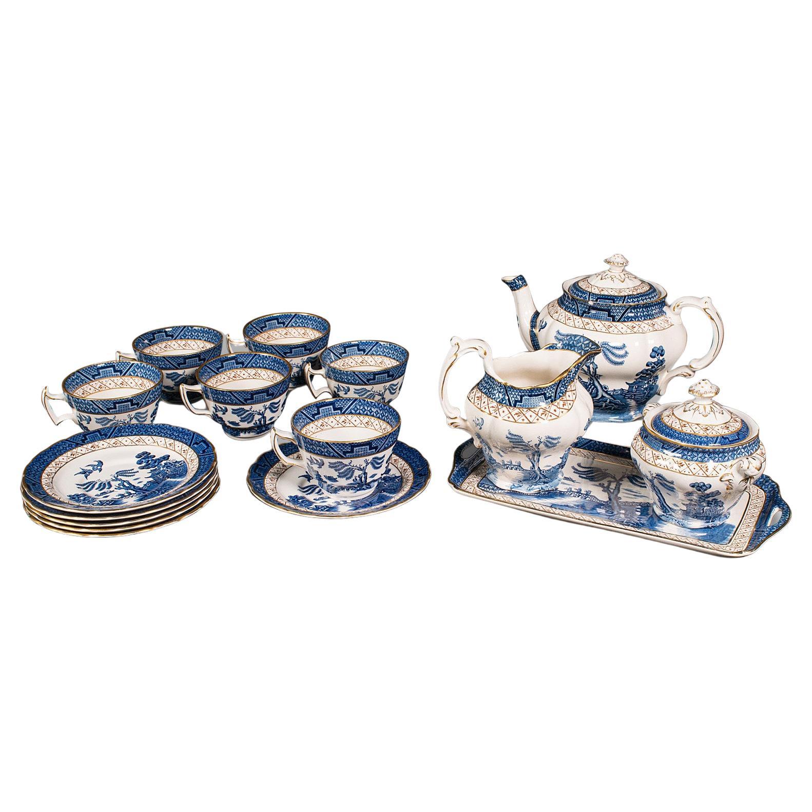 Vintage 6 Person Tea Service, English, Ceramic, Decorative, Teapot, Serving Jug For Sale