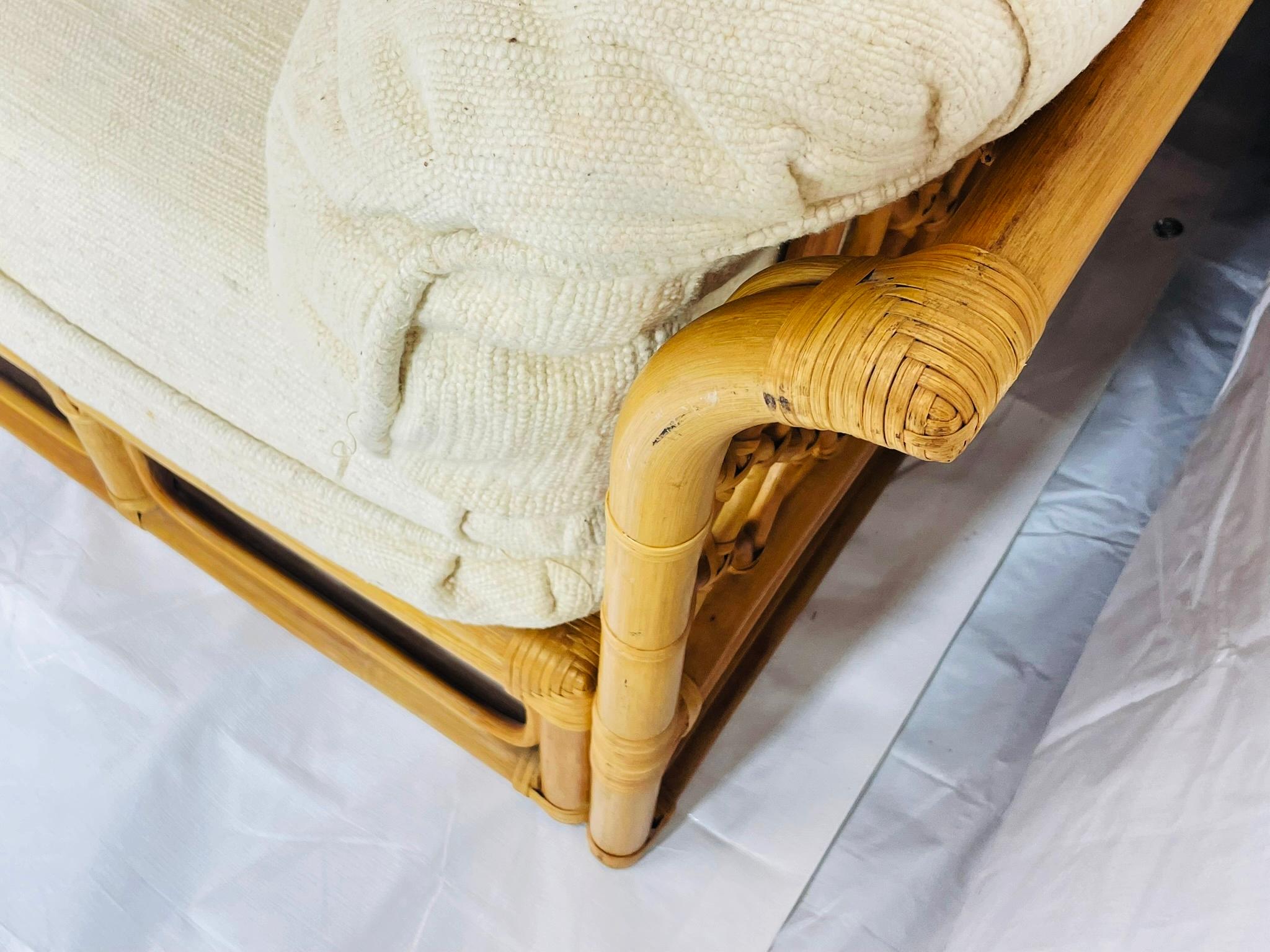 Divano modulare in bambù a 6 pezzi vintage, tappezzeria crema, anni '70 in vendita 12