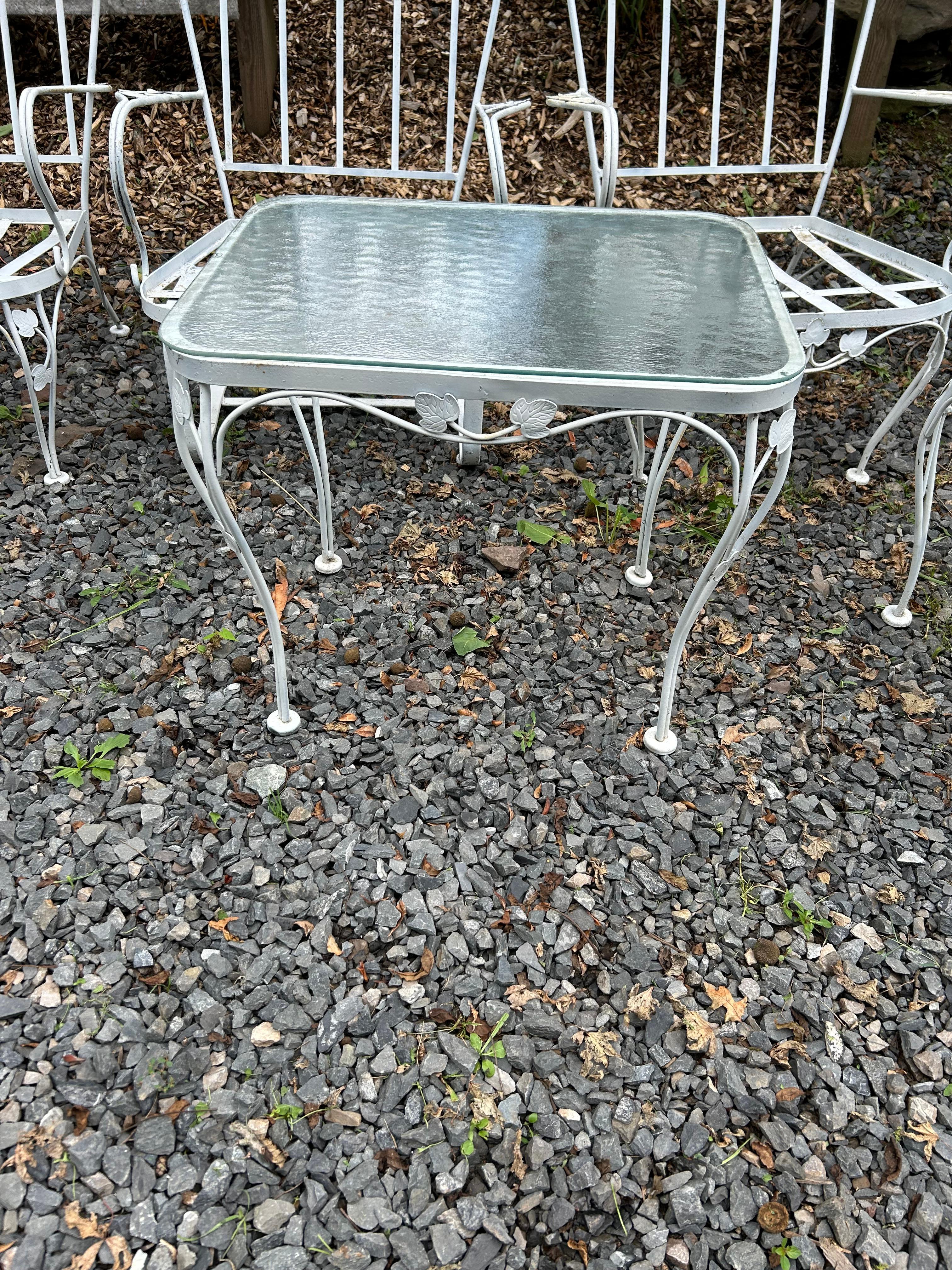 Set da patio per esterni in ferro bianco vintage da 6 pezzi 5