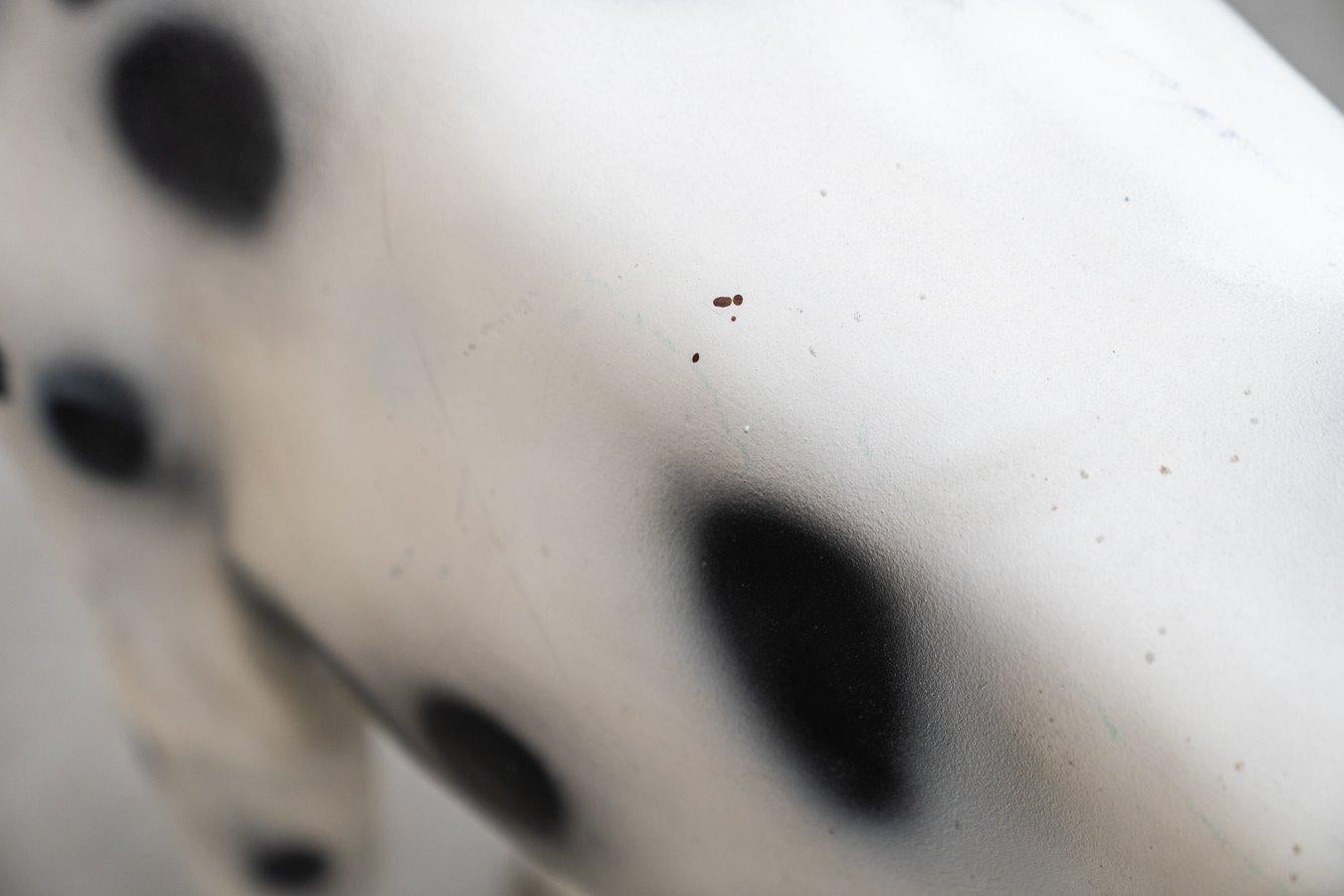 Mid-20th Century Vintage 60-70s Resin Dalmatian Sculpture – Quirky Retro Collectible in vendita