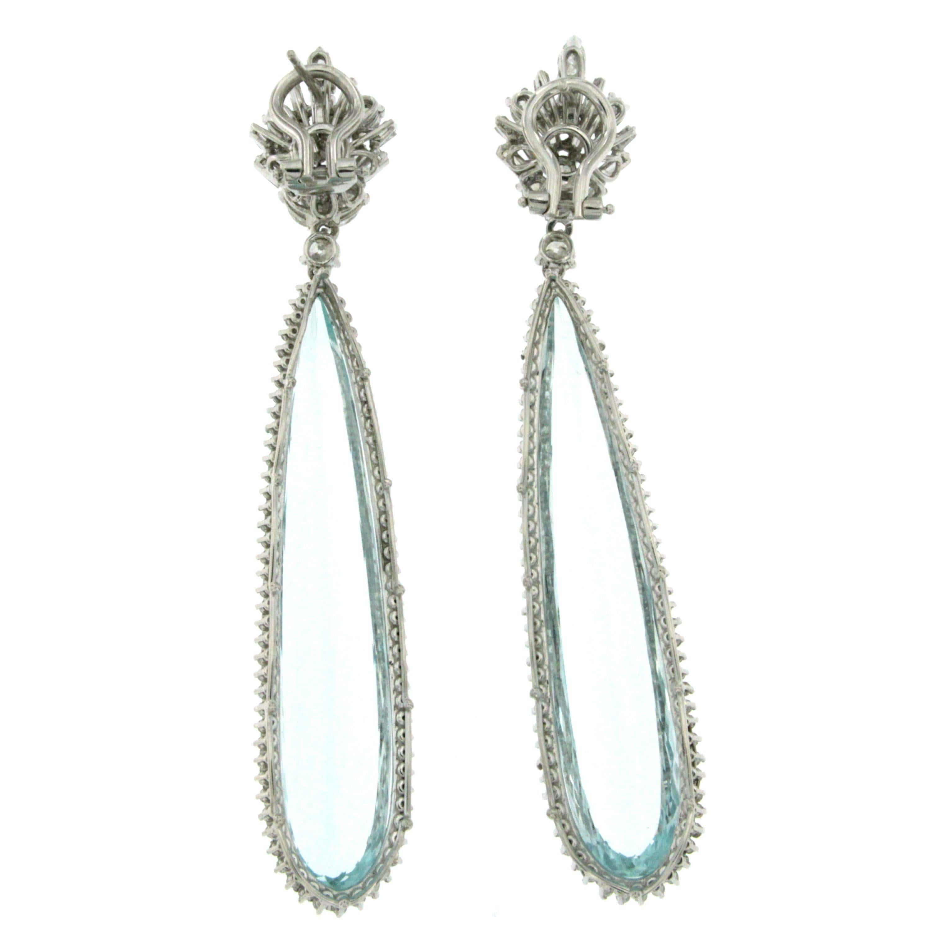 Vintage 60 Carat Aquamarine Diamond Gold Earrings In Excellent Condition In Napoli, Italy
