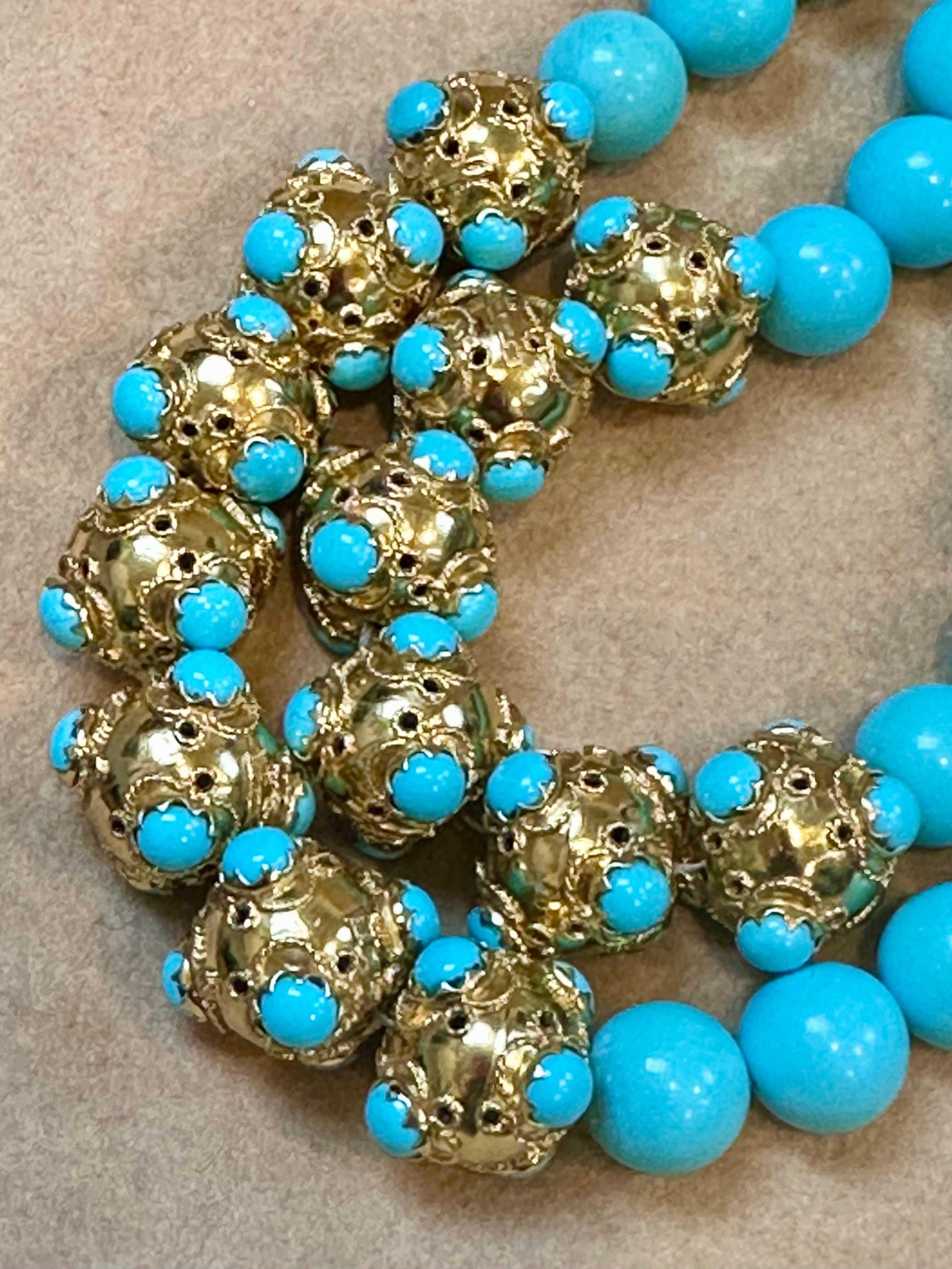 Vintage 600 Ct Natural Sleeping Beauty Turquoise Necklace, Two Strand 18 Kt Gold In Excellent Condition In New York, NY
