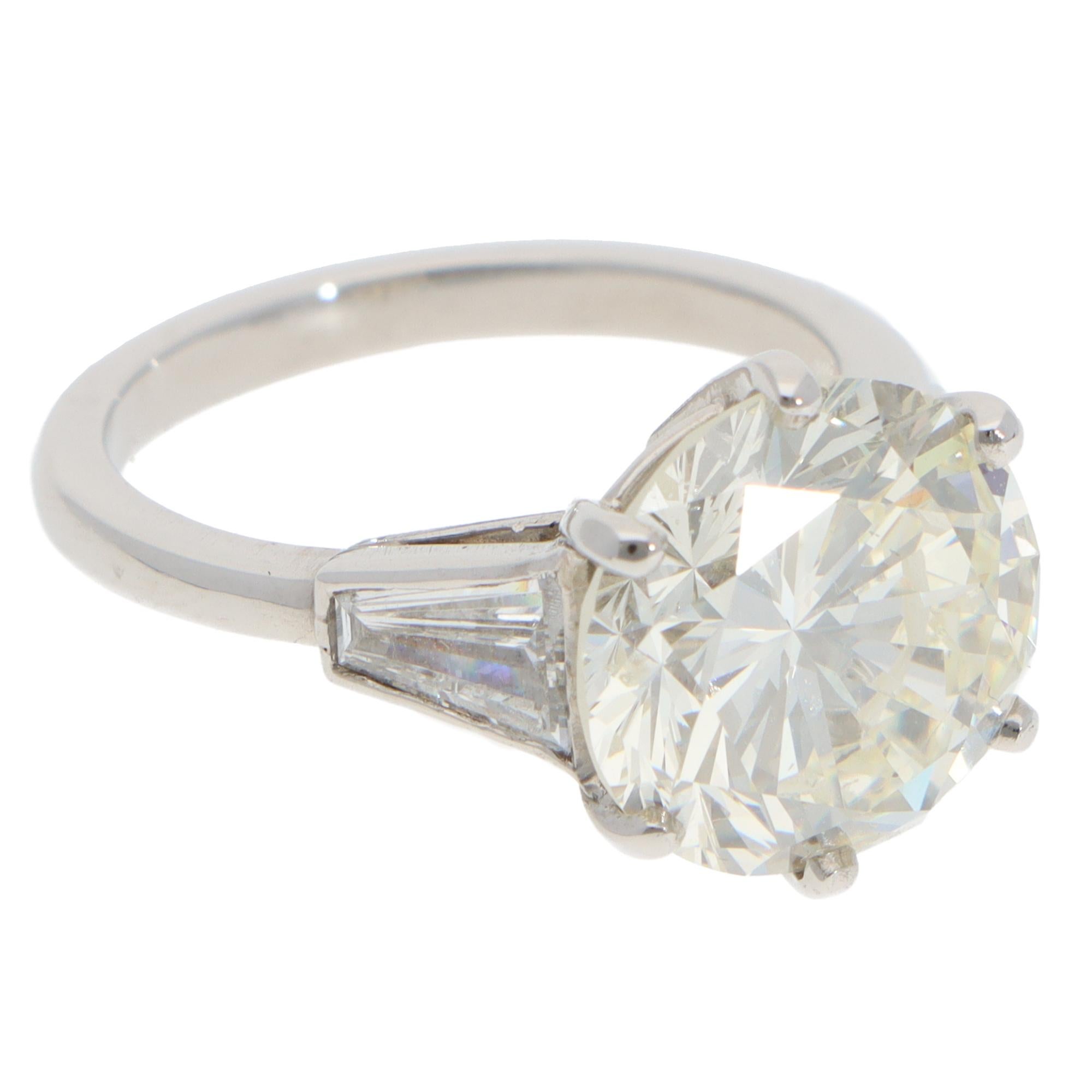 Brilliant Cut Vintage 6.03ct GIA Certified Diamond Three Stone Ring in Platinum For Sale